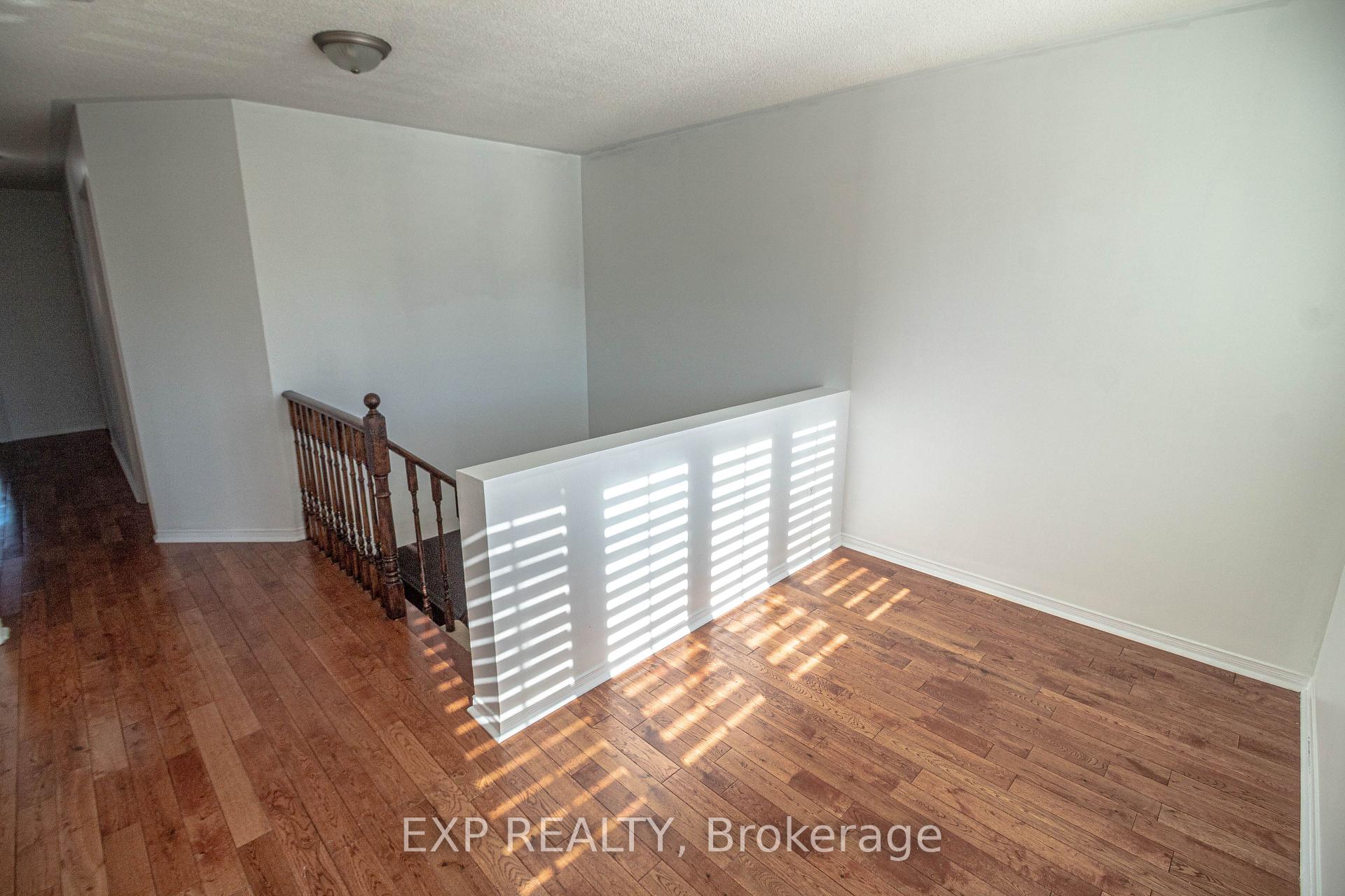 Photo 9 of 43 Luella Crescent, Brampton, Fletcher's Meadow — HOMEH