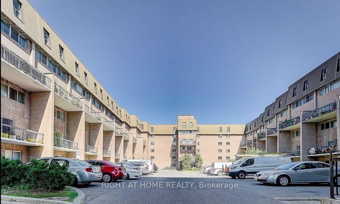Photo 1 of Unit 149, 165 Cherokee Boulevard, North York, Pleasant View — HOMEH
