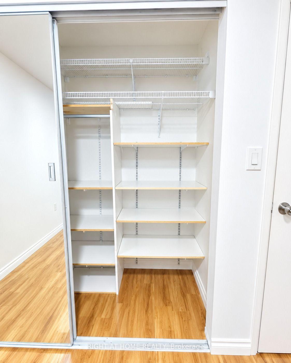Photo 8 of Unit 149, 165 Cherokee Boulevard, North York, Pleasant View — HOMEH