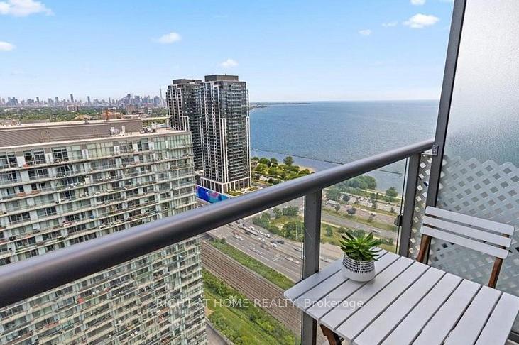 Photo 17 of Unit 3313, 105 The Queens Way, Toronto, High Park-Swansea — HOMEH