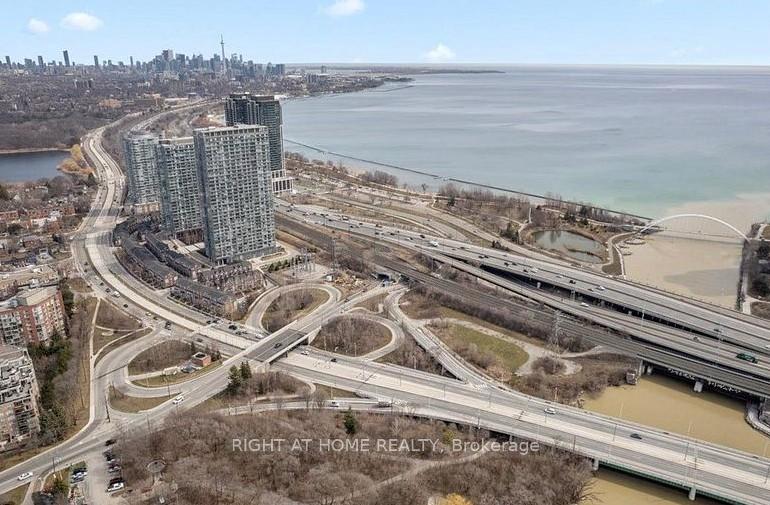 Photo 19 of Unit 3313, 105 The Queens Way, Toronto, High Park-Swansea — HOMEH