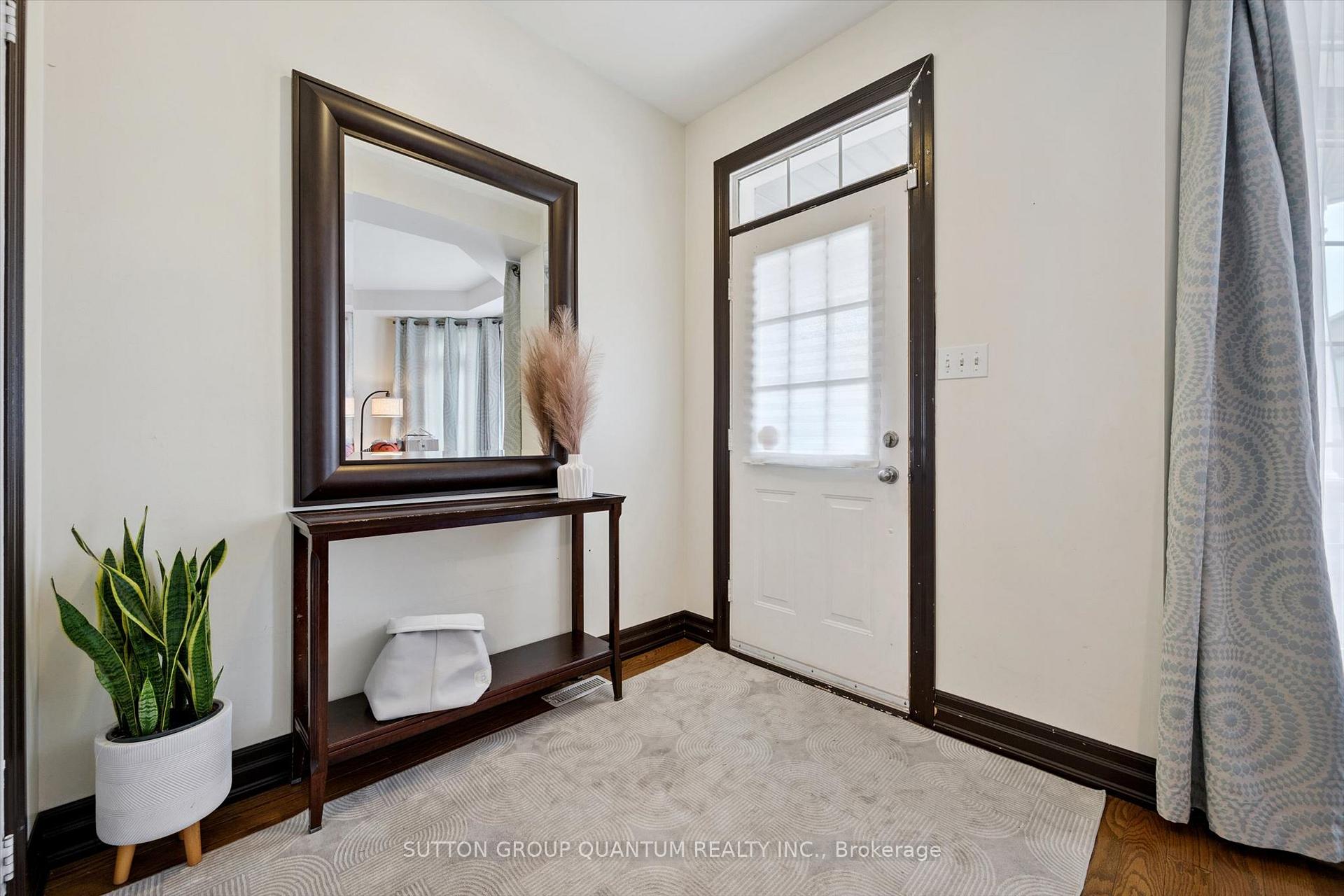 Photo 2 of 2254 Norfolk Drive, Oakville, River Oaks — HOMEH