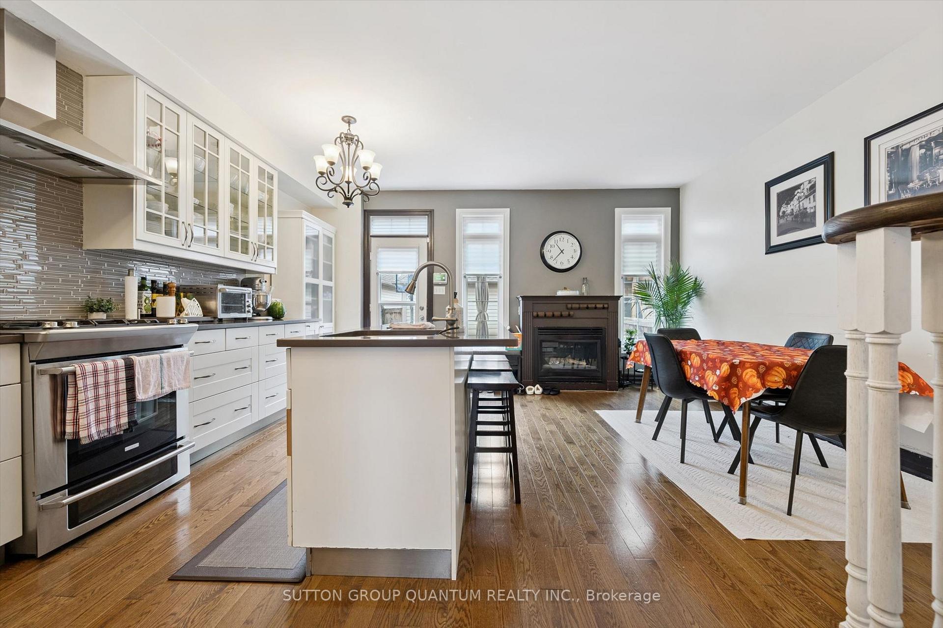 Photo 7 of 2254 Norfolk Drive, Oakville, River Oaks — HOMEH