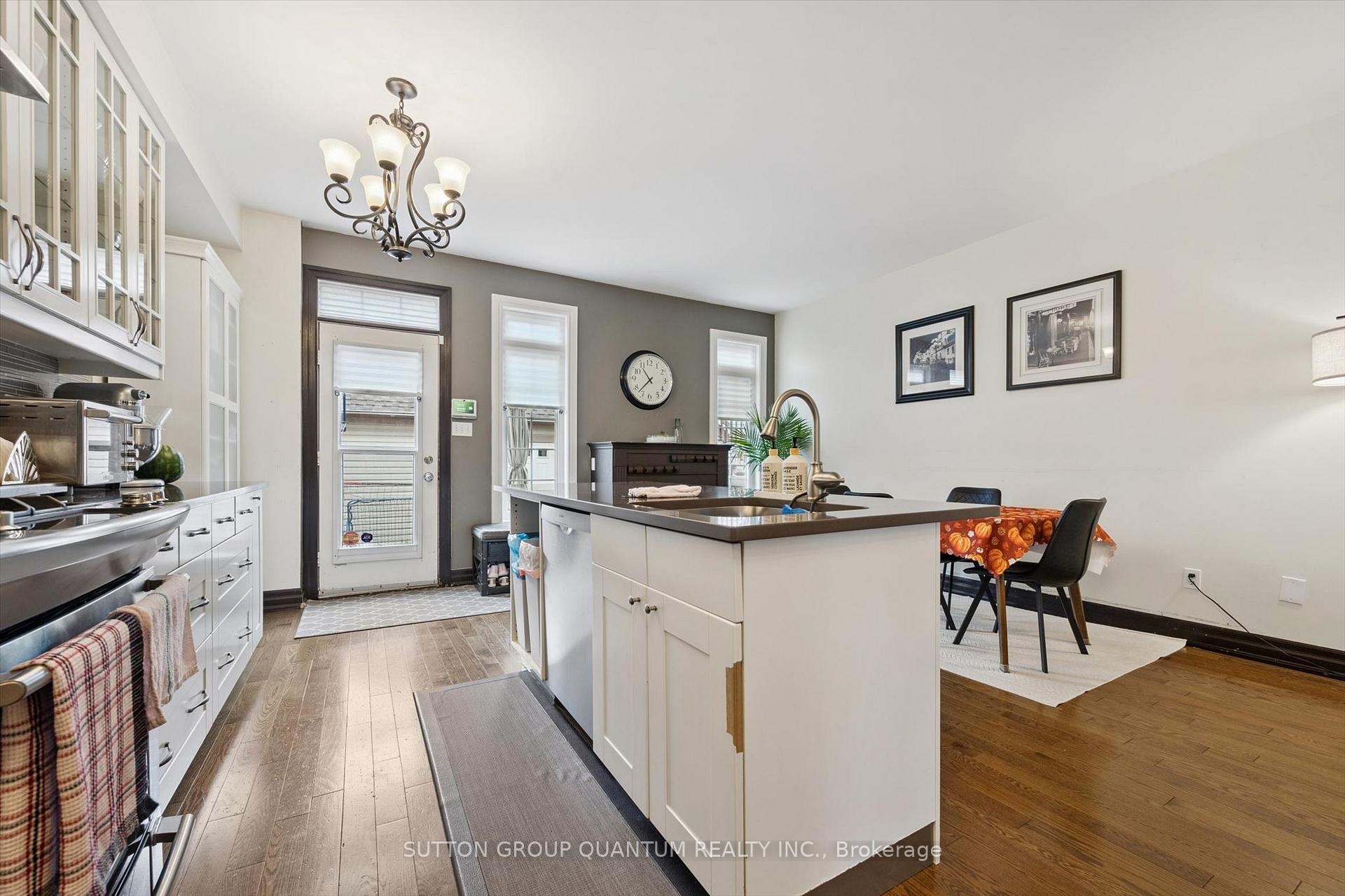 Photo 9 of 2254 Norfolk Drive, Oakville, River Oaks — HOMEH
