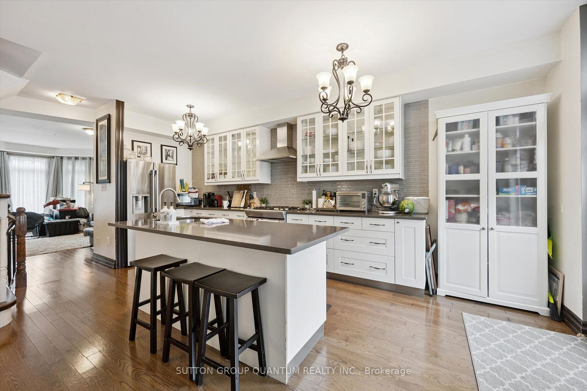 Photo 12 of 2254 Norfolk Drive, Oakville, River Oaks — HOMEH