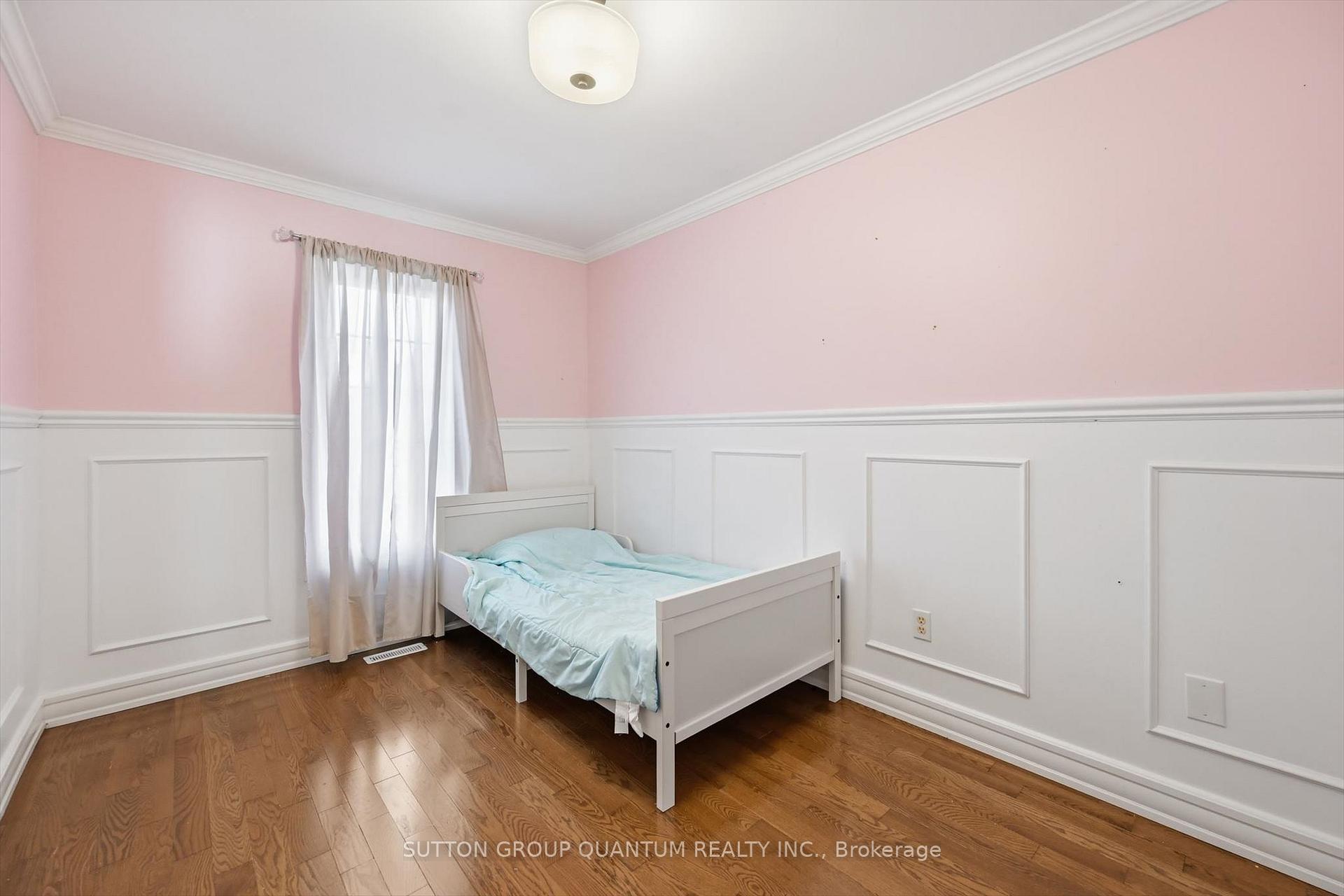 Photo 18 of 2254 Norfolk Drive, Oakville, River Oaks — HOMEH