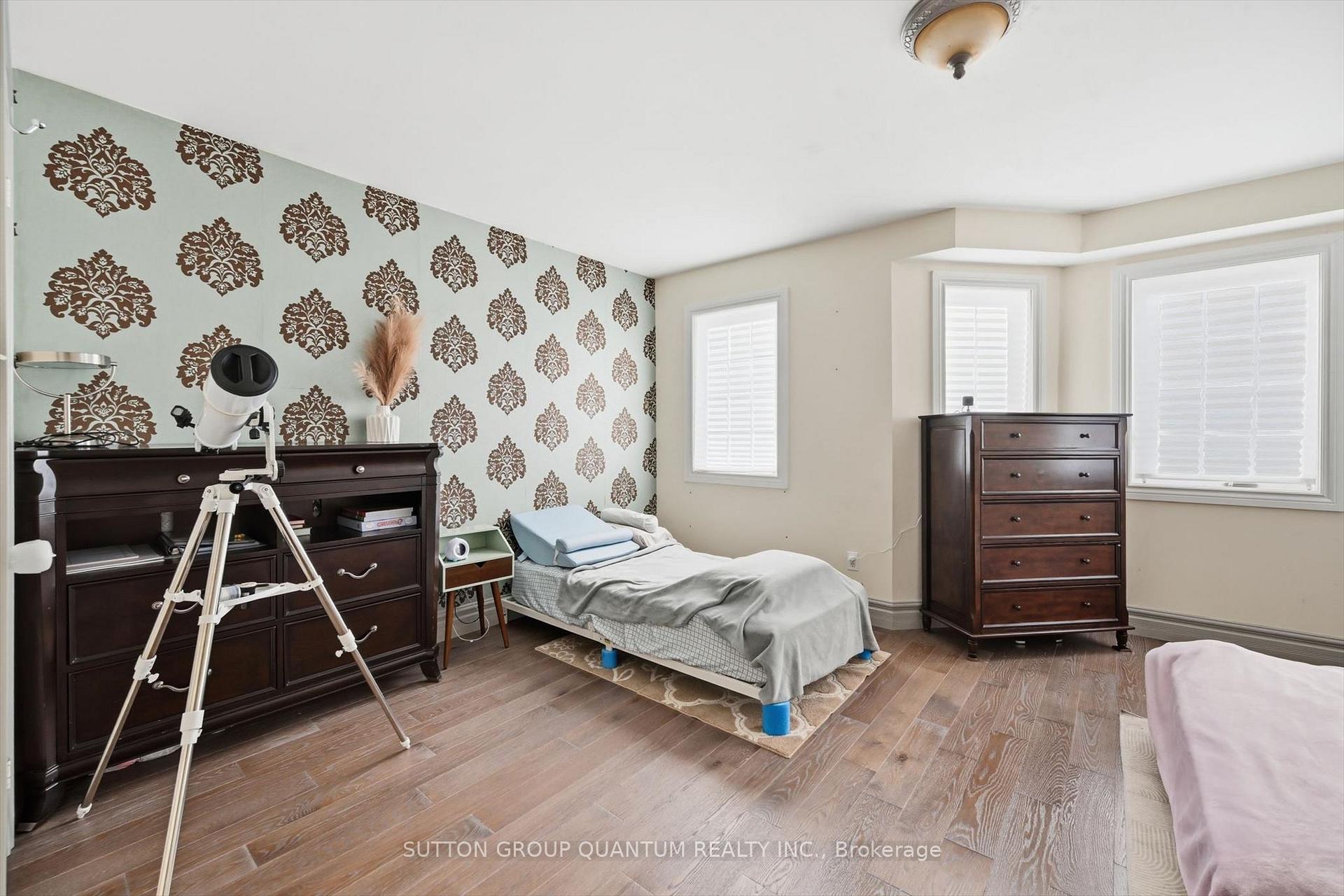 Photo 20 of 2254 Norfolk Drive, Oakville, River Oaks — HOMEH