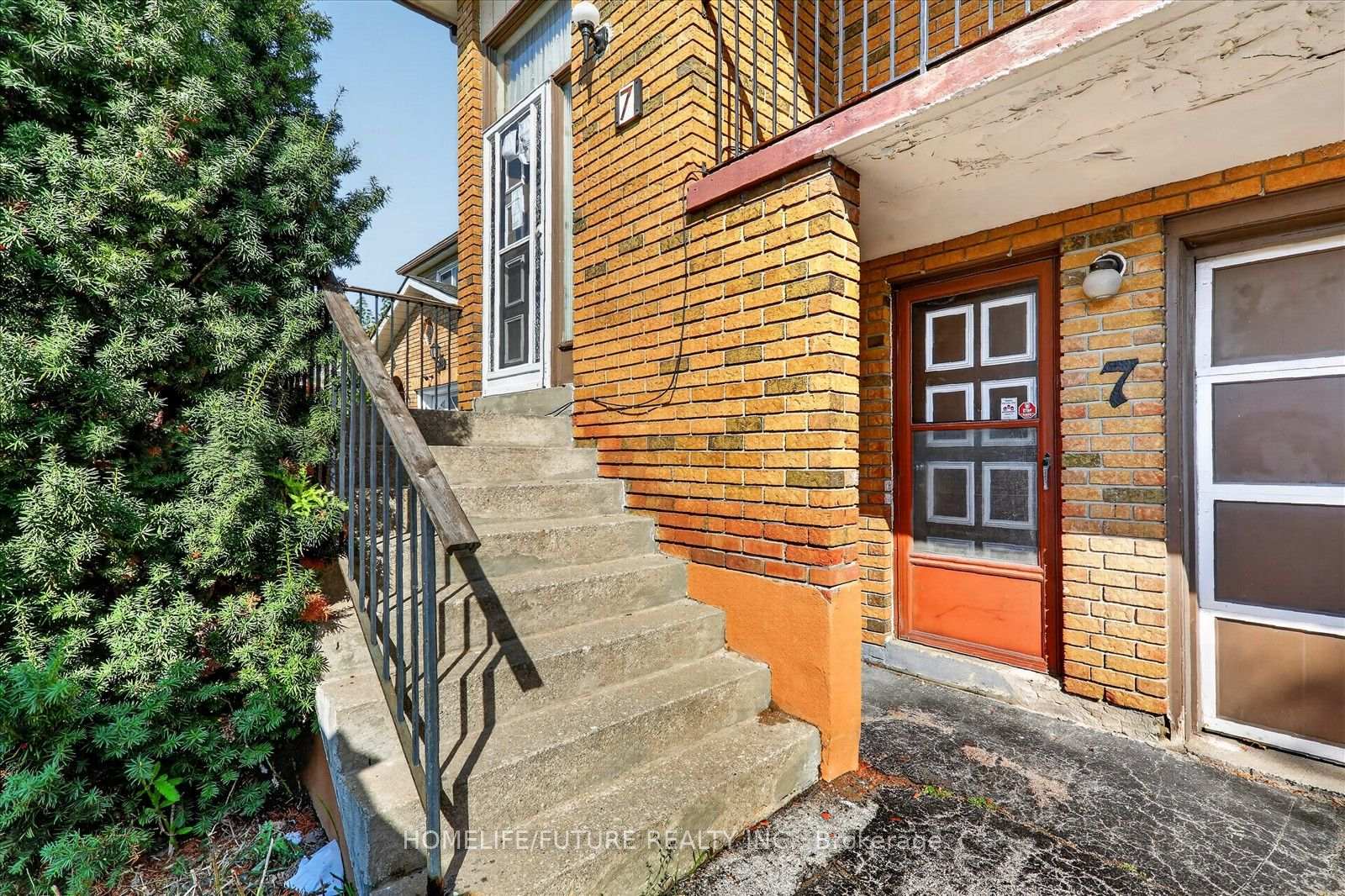 Photo 9 of 7 Winterfold Drive, Brampton, Madoc — HOMEH