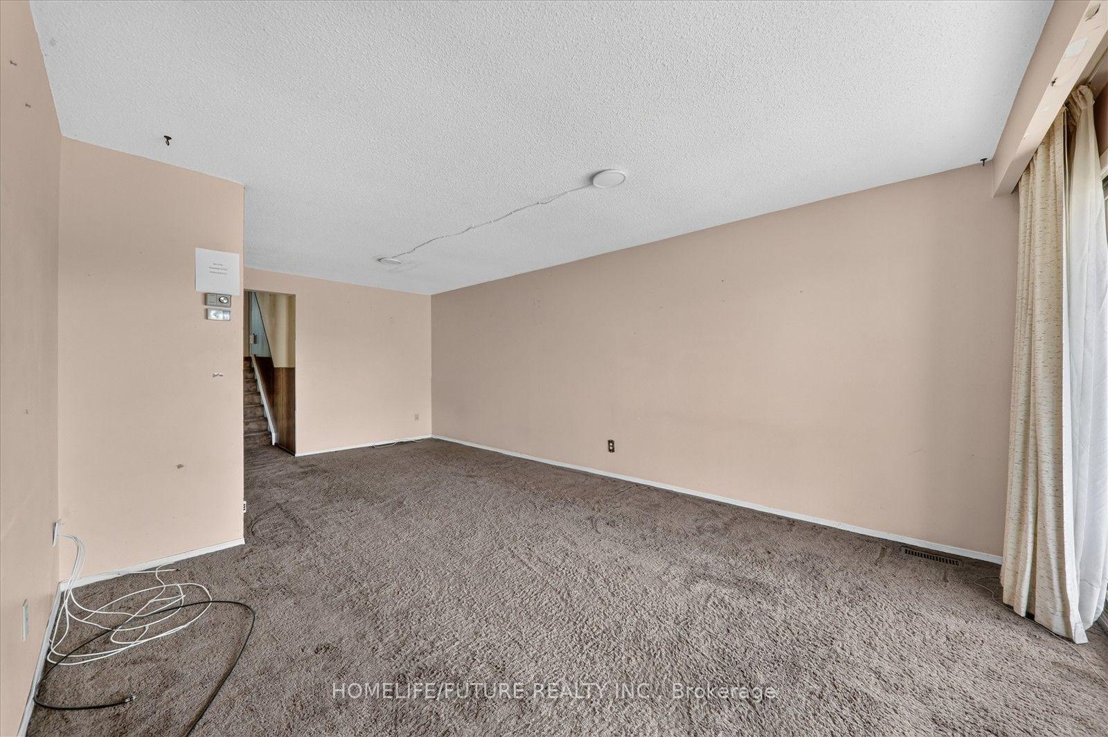 Photo 12 of 7 Winterfold Drive, Brampton, Madoc — HOMEH