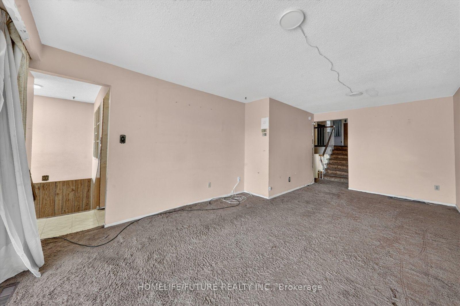 Photo 13 of 7 Winterfold Drive, Brampton, Madoc — HOMEH