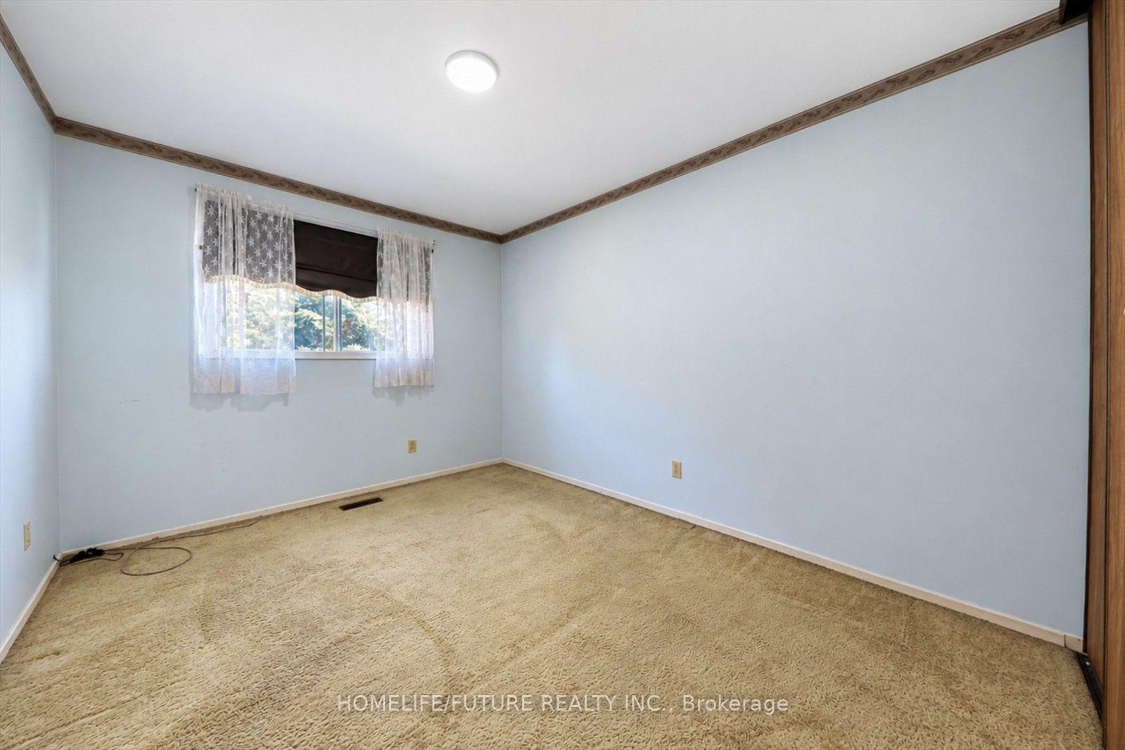 Photo 26 of 7 Winterfold Drive, Brampton, Madoc — HOMEH