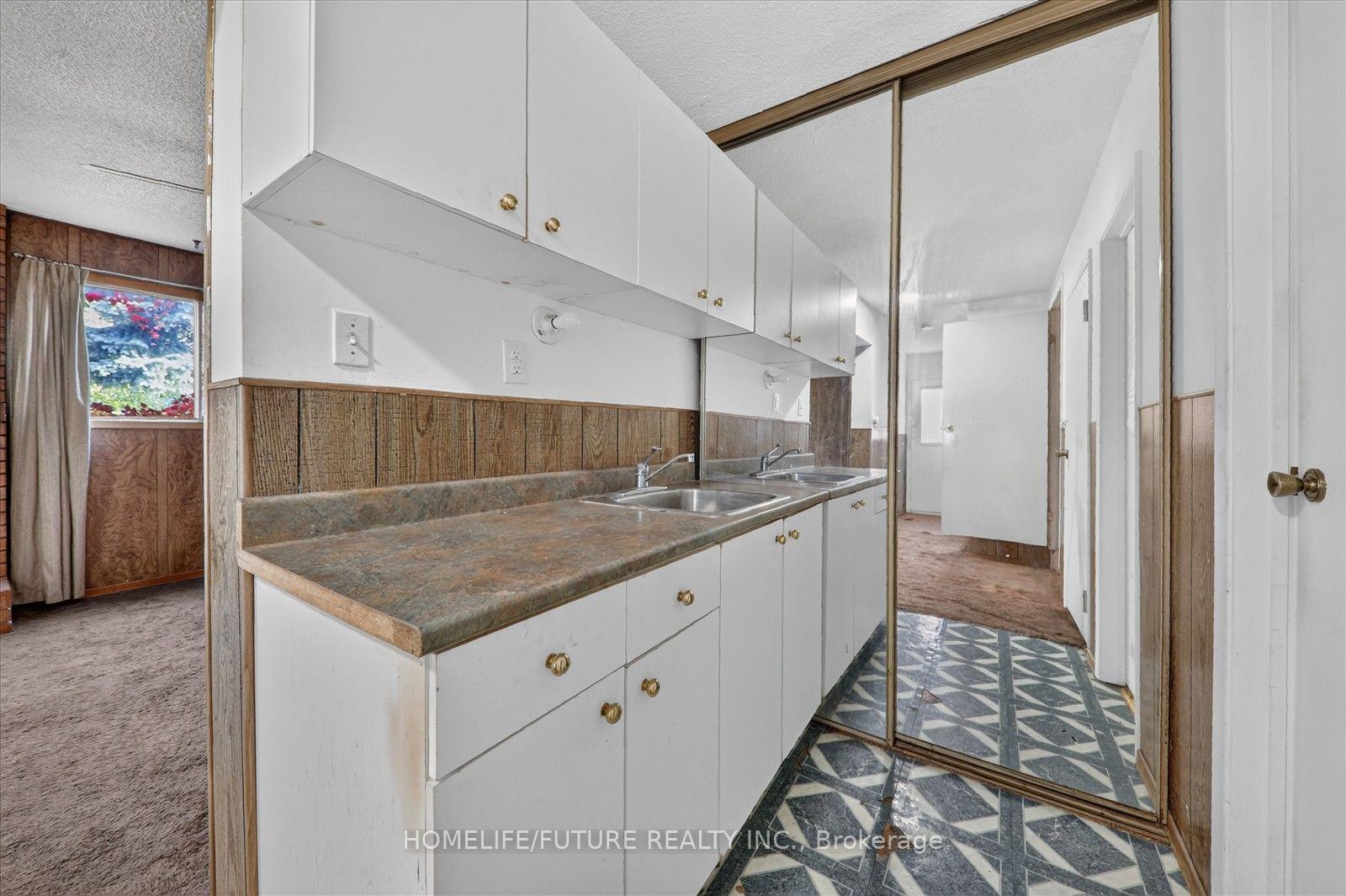 Photo 30 of 7 Winterfold Drive, Brampton, Madoc — HOMEH