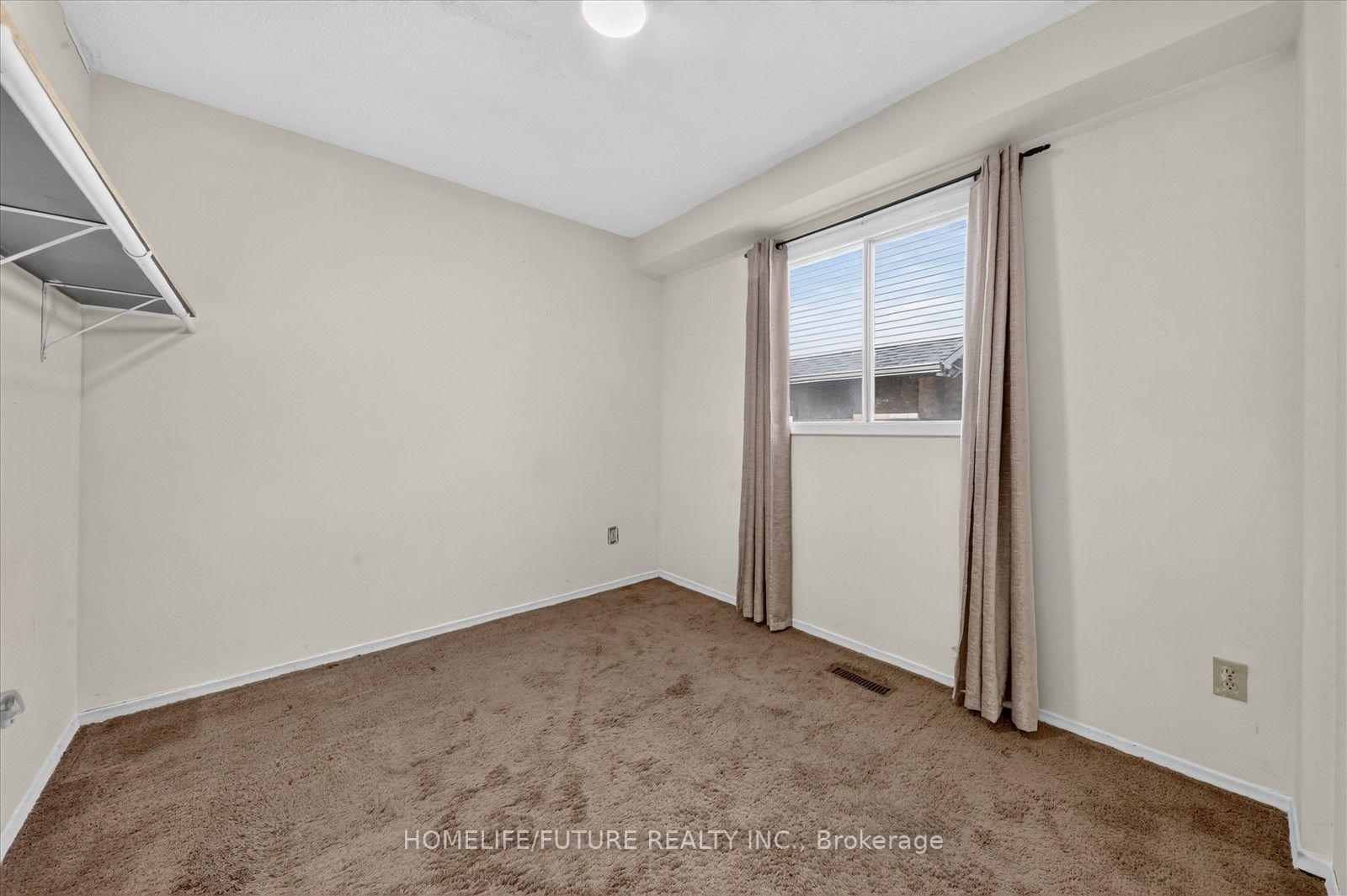 Photo 34 of 7 Winterfold Drive, Brampton, Madoc — HOMEH