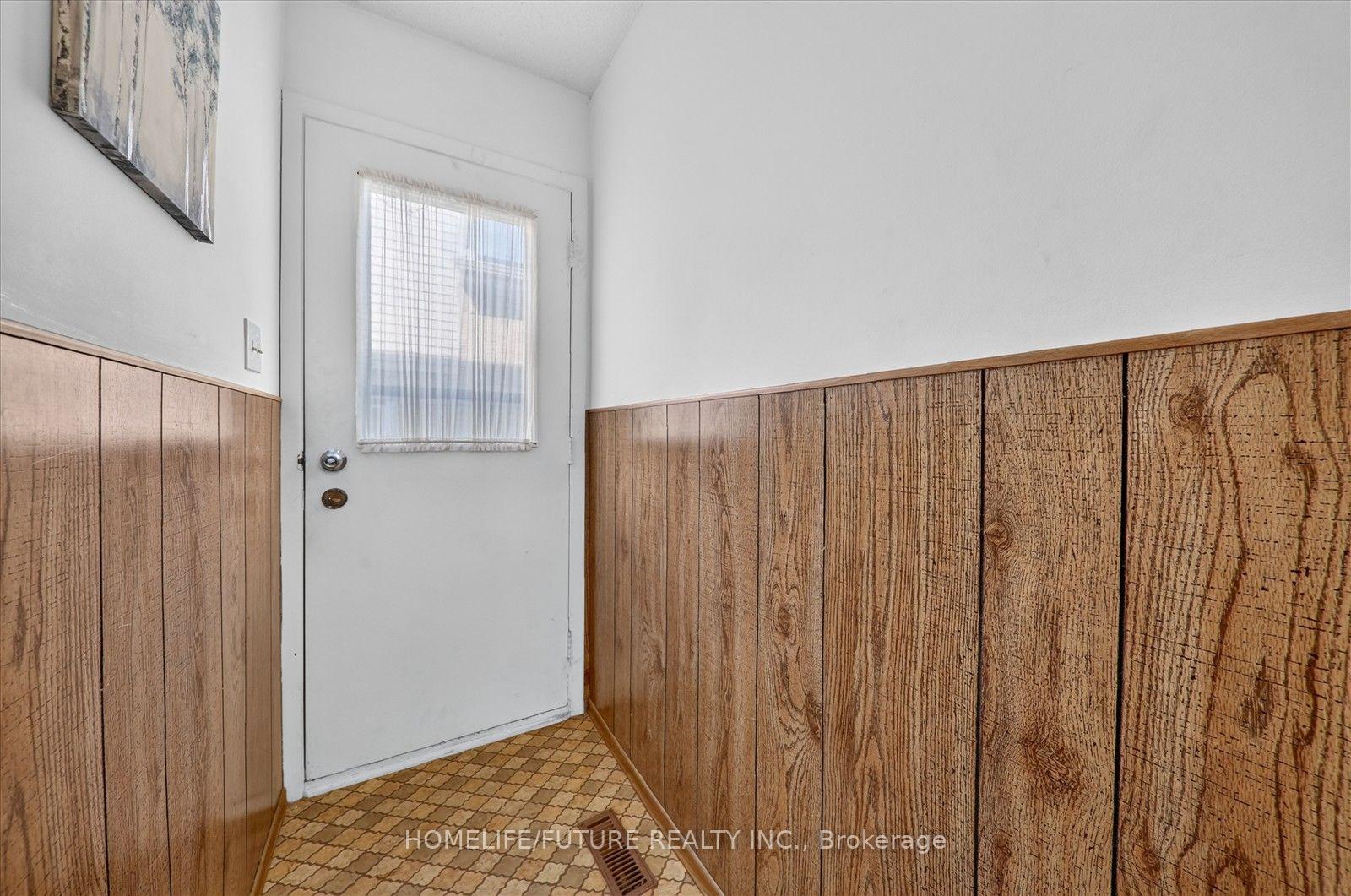 Photo 36 of 7 Winterfold Drive, Brampton, Madoc — HOMEH
