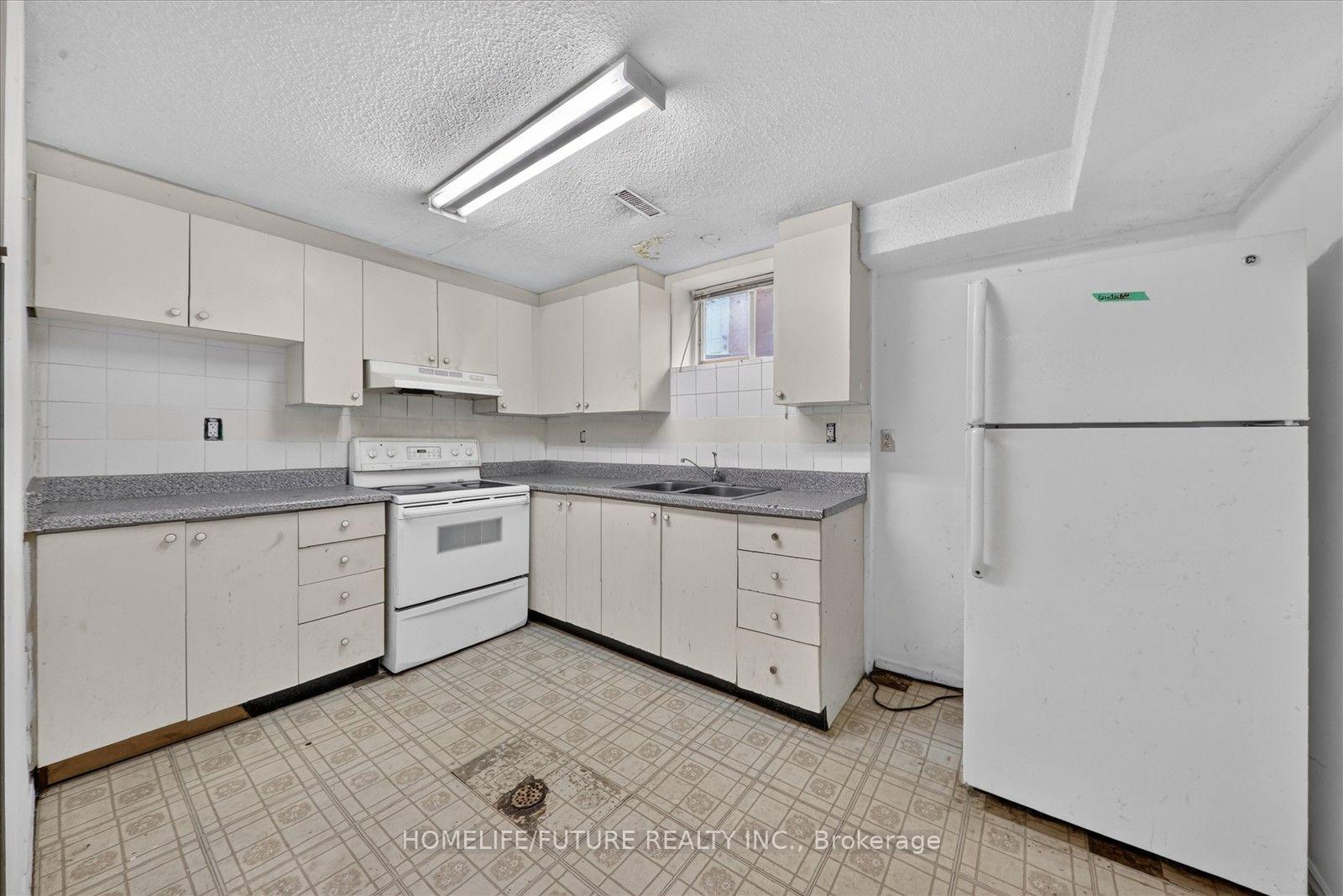 Photo 41 of 7 Winterfold Drive, Brampton, Madoc — HOMEH