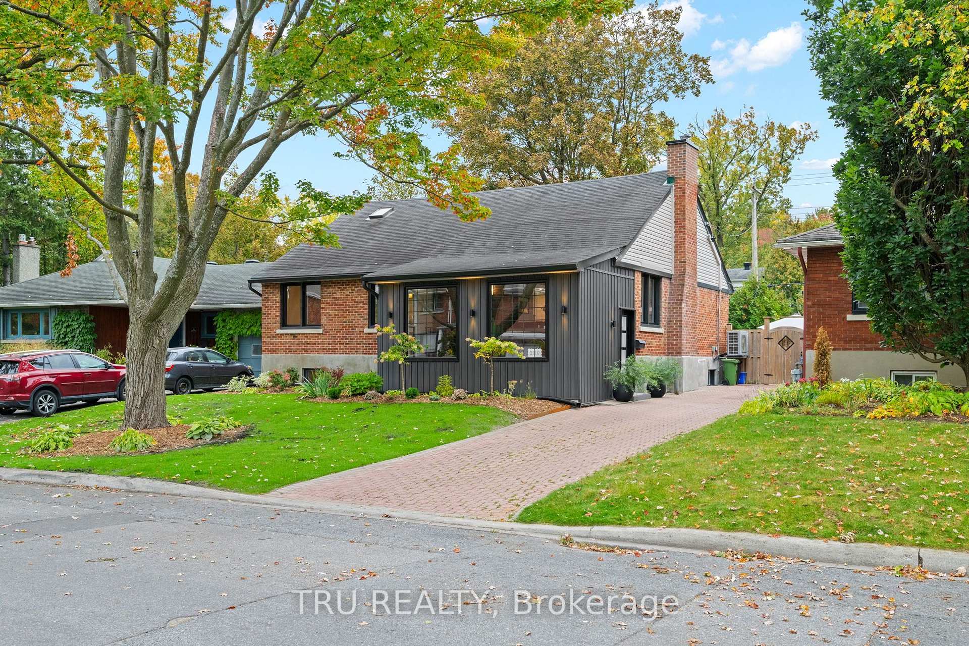 Front of 2110 Honeywell Avenue