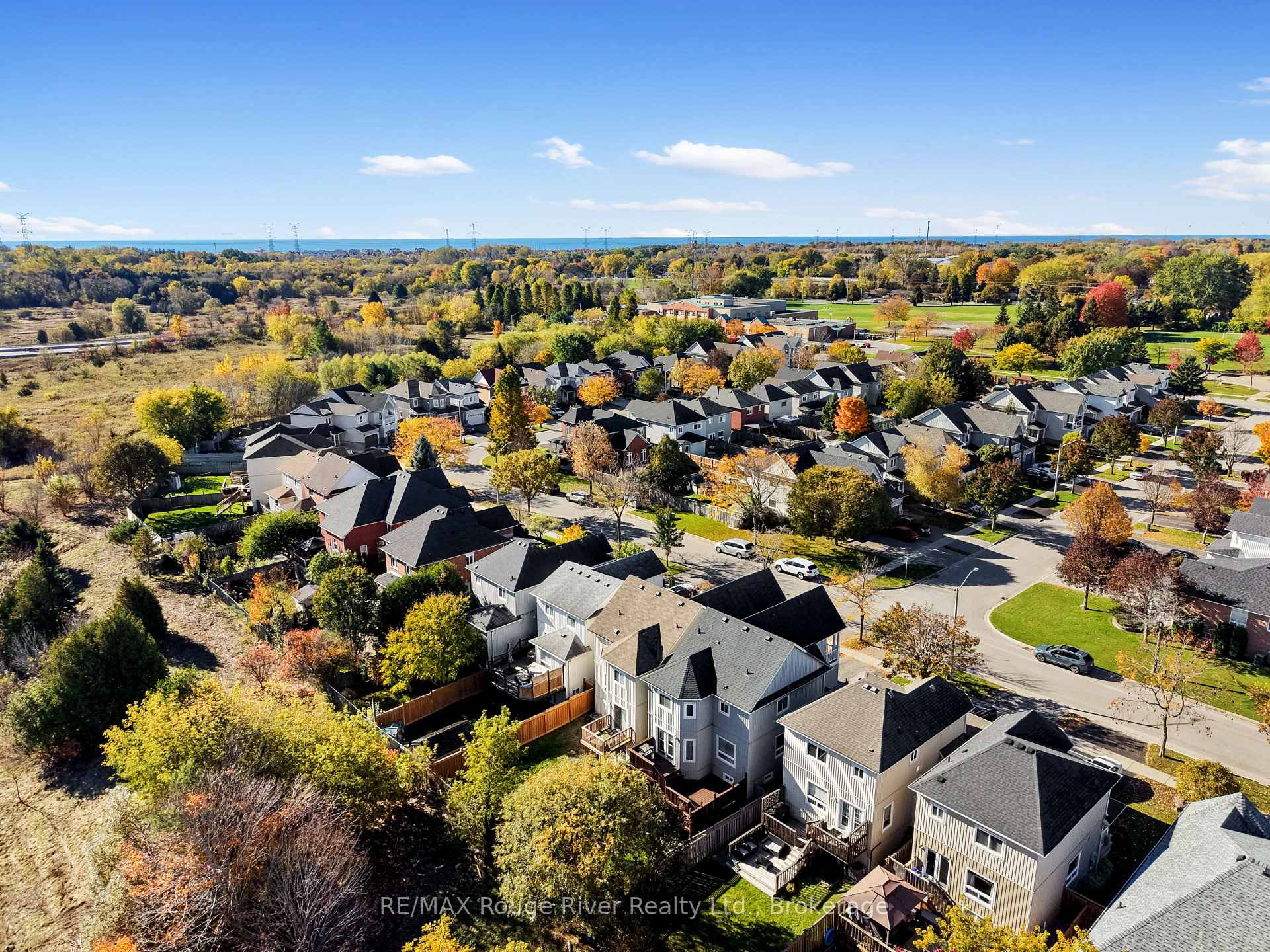 Photo 5 of 23 Bridges Drive, Clarington, Newcastle — HOMEH