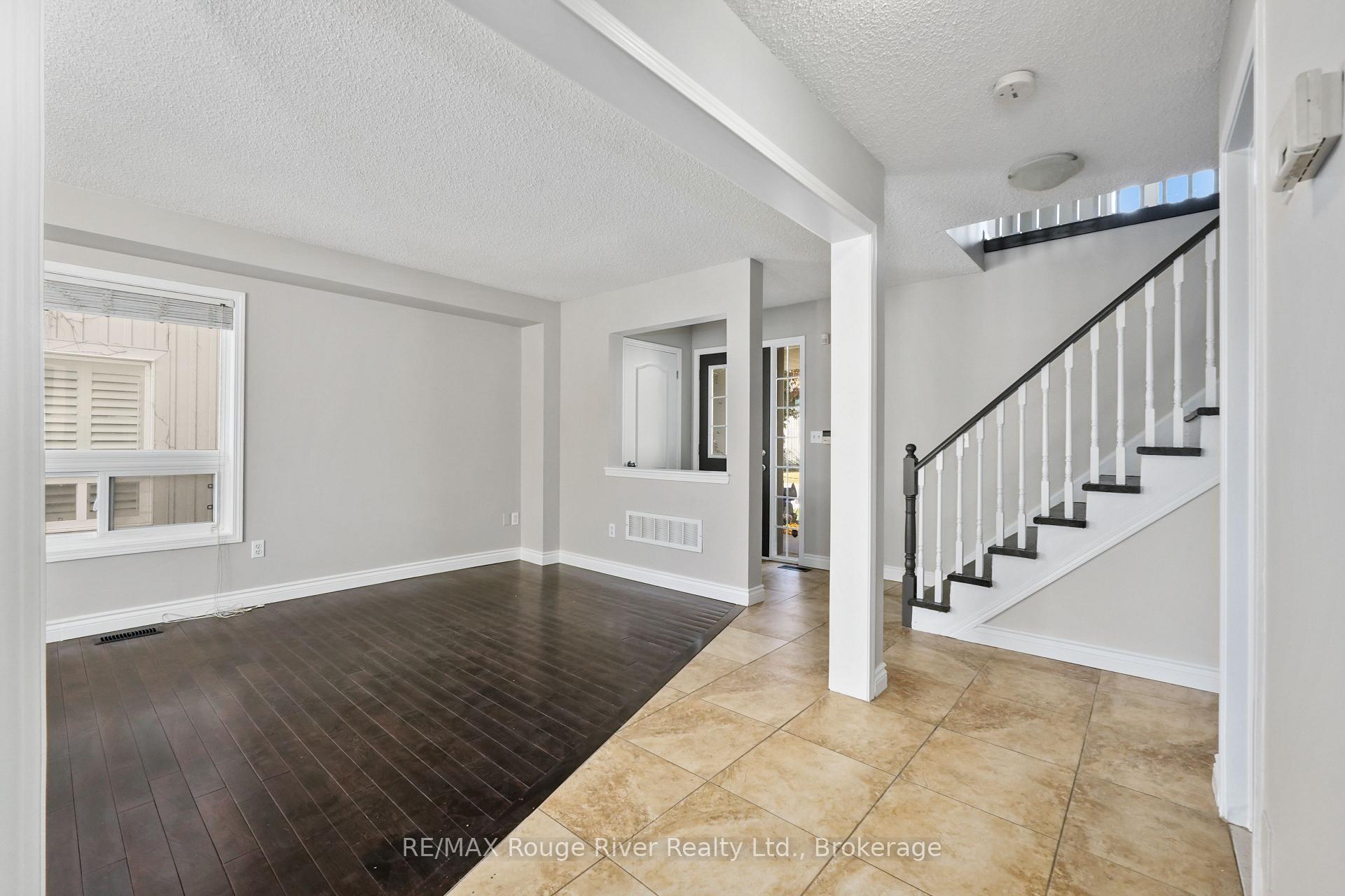 Photo 17 of 23 Bridges Drive, Clarington, Newcastle — HOMEH