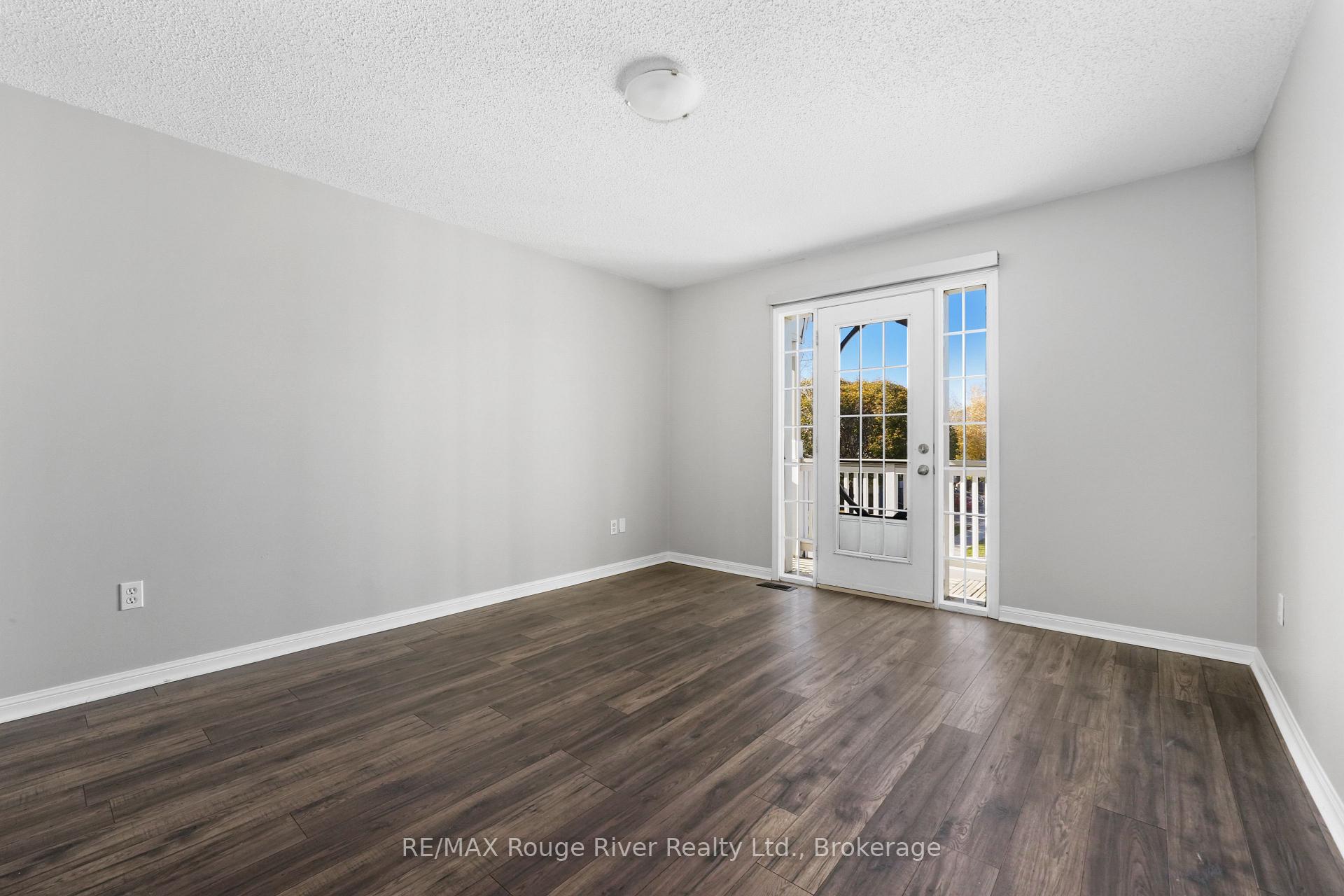 Photo 21 of 23 Bridges Drive, Clarington, Newcastle — HOMEH