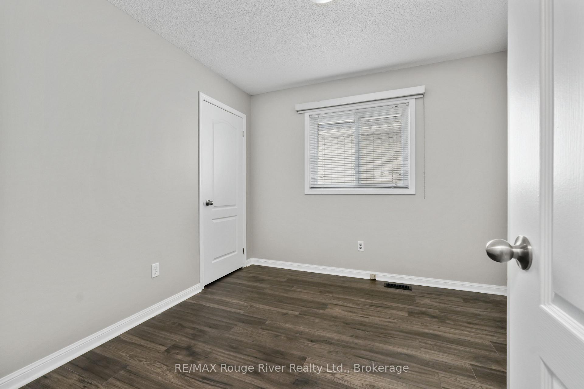 Photo 24 of 23 Bridges Drive, Clarington, Newcastle — HOMEH