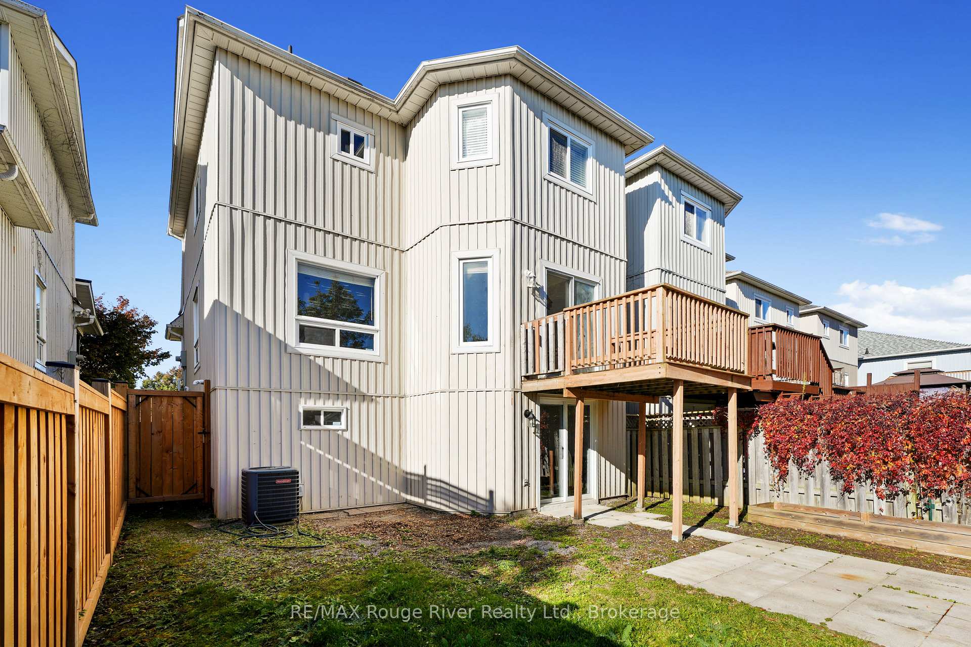 Photo 35 of 23 Bridges Drive, Clarington, Newcastle — HOMEH