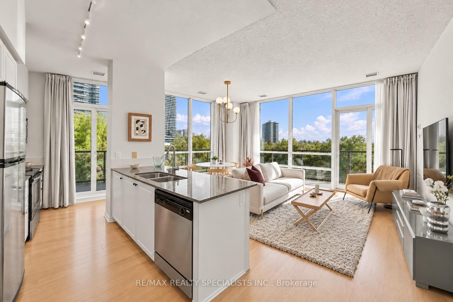 Front of Unit 308, 2230 Lake Shore Boulevard W