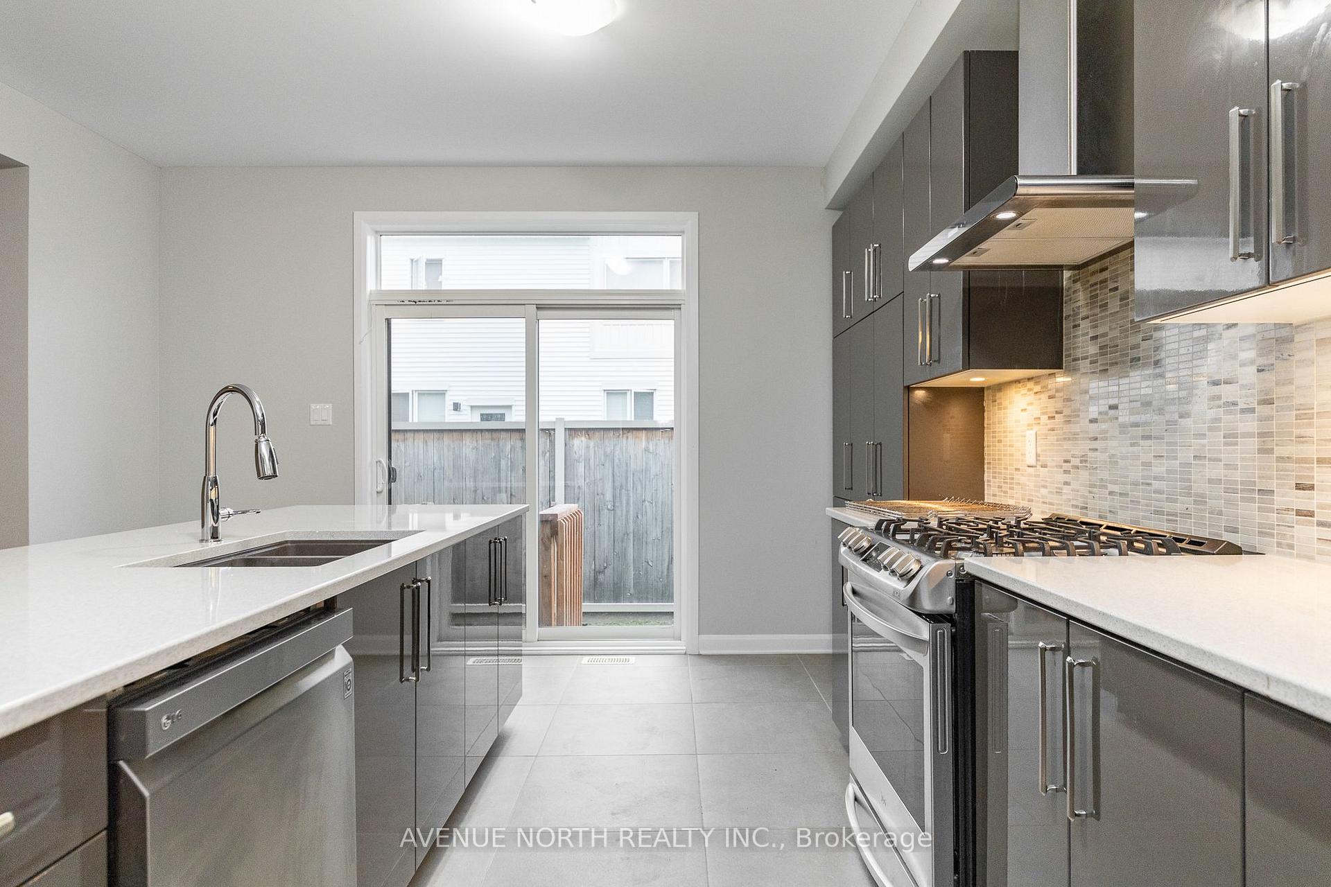 Photo 13 of 246 Aquarium Avenue, Ottawa, Avalon West — HOMEH
