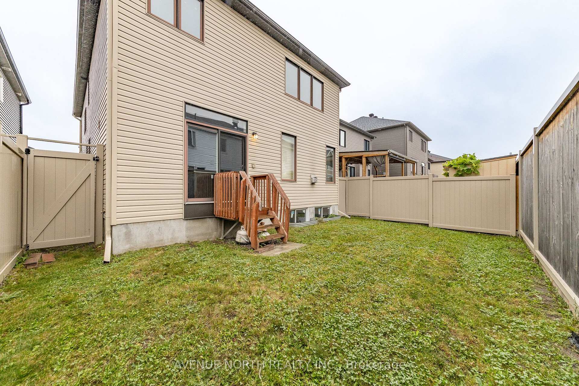 Photo 33 of 246 Aquarium Avenue, Ottawa, Avalon West — HOMEH