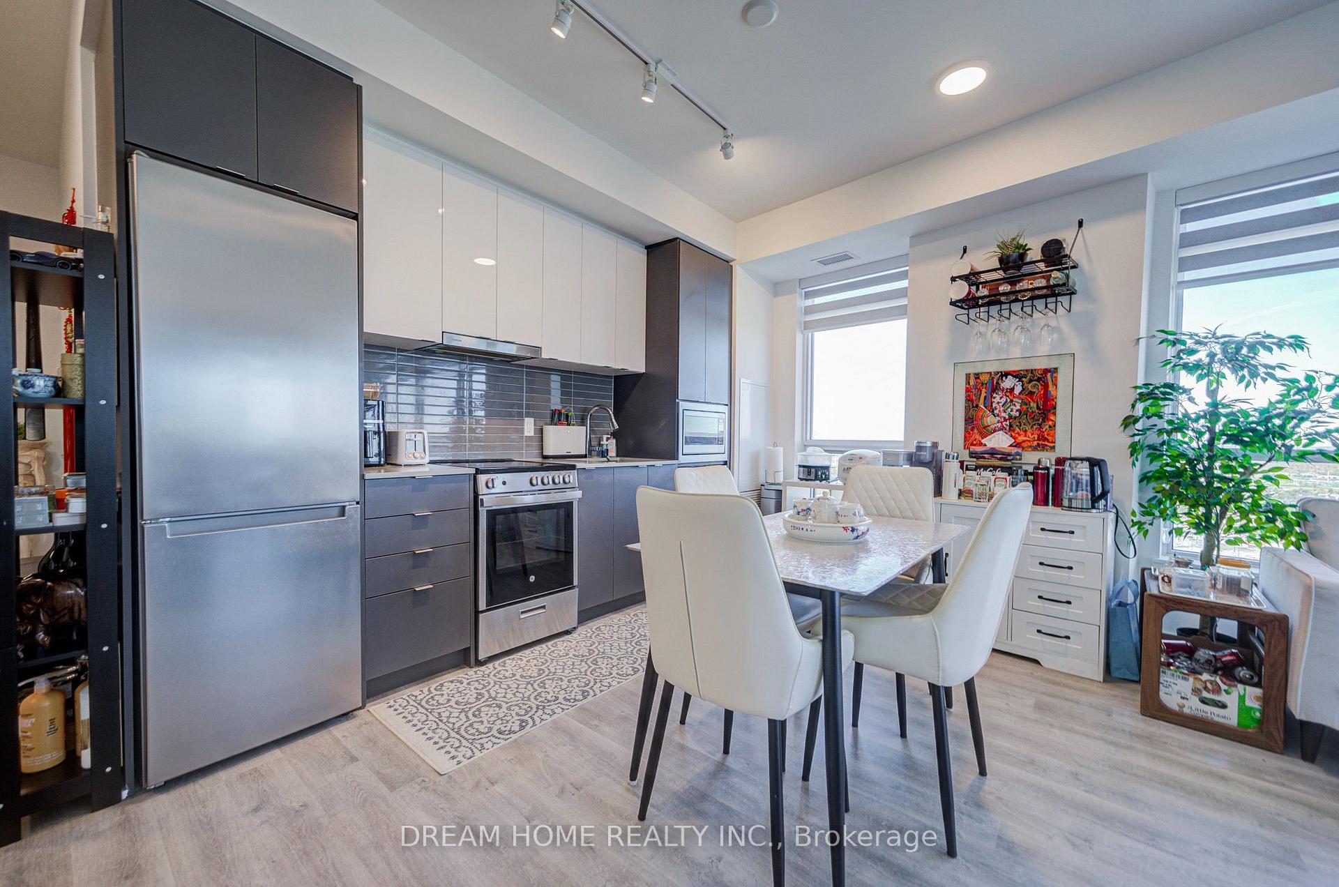 Photo 7 of Unit 3407, 30 Upper Mall Way, Vaughan, Brownridge — HOMEH