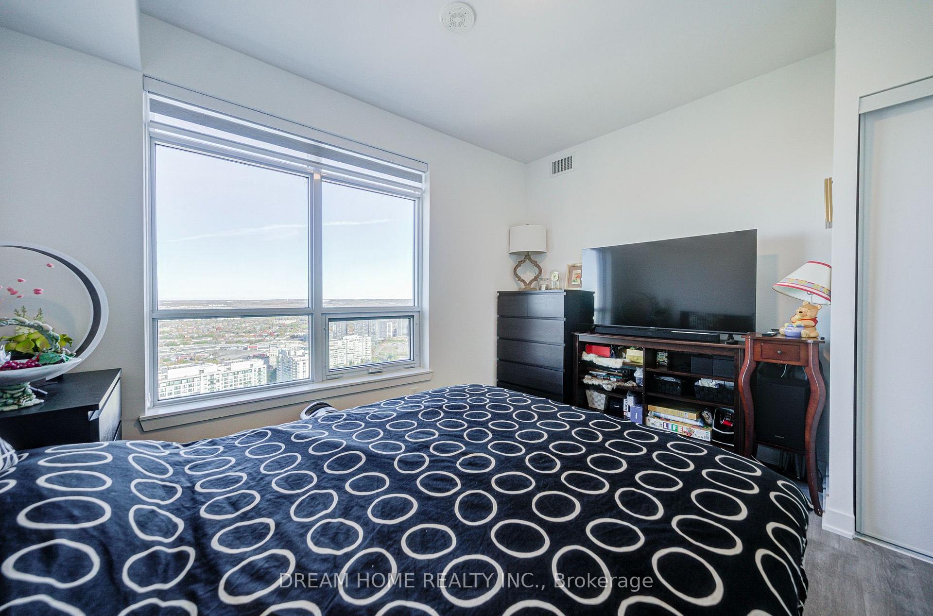 Photo 17 of Unit 3407, 30 Upper Mall Way, Vaughan, Brownridge — HOMEH