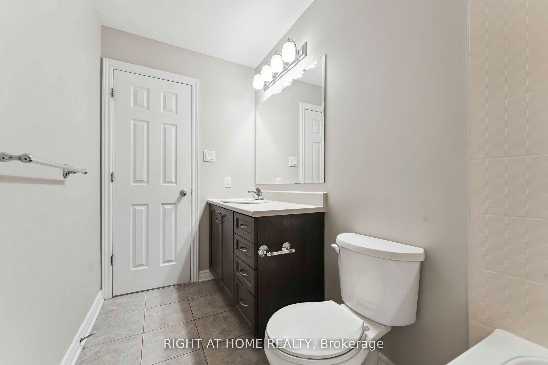 Photo 19 of 195 Mancini Way, Ottawa, Barrhaven - Strandherd — HOMEH