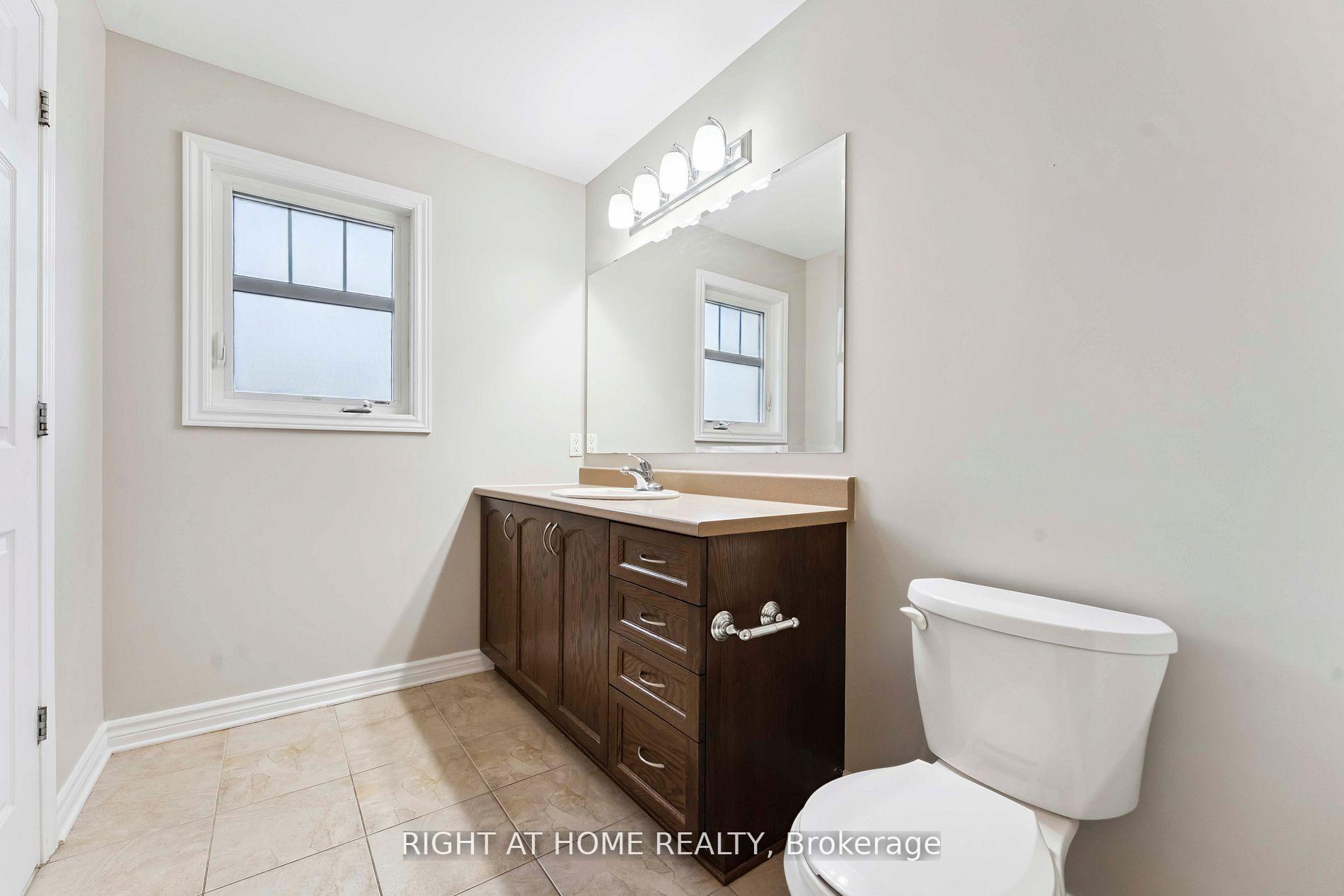 Photo 23 of 195 Mancini Way, Ottawa, Barrhaven - Strandherd — HOMEH