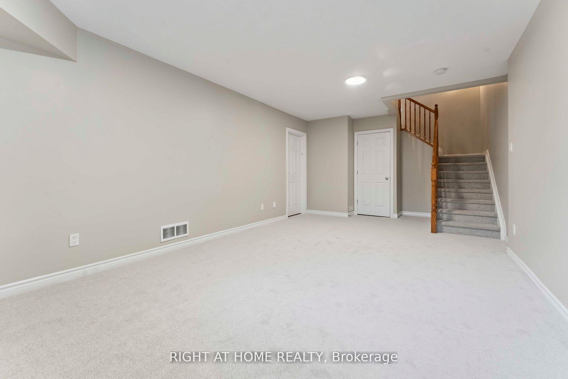Photo 24 of 195 Mancini Way, Ottawa, Barrhaven - Strandherd — HOMEH