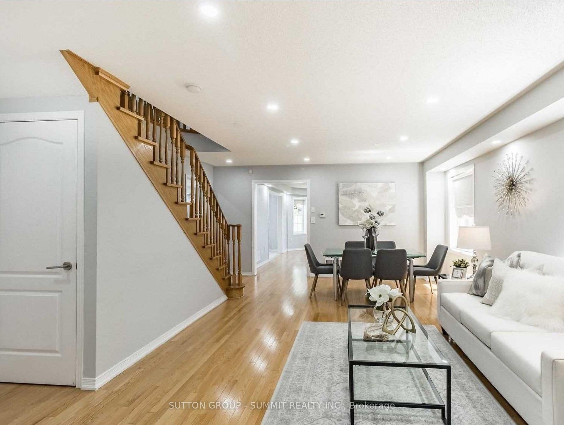 Photo 2 of 17 River Heights Drive, Brampton, Brampton East — HOMEH