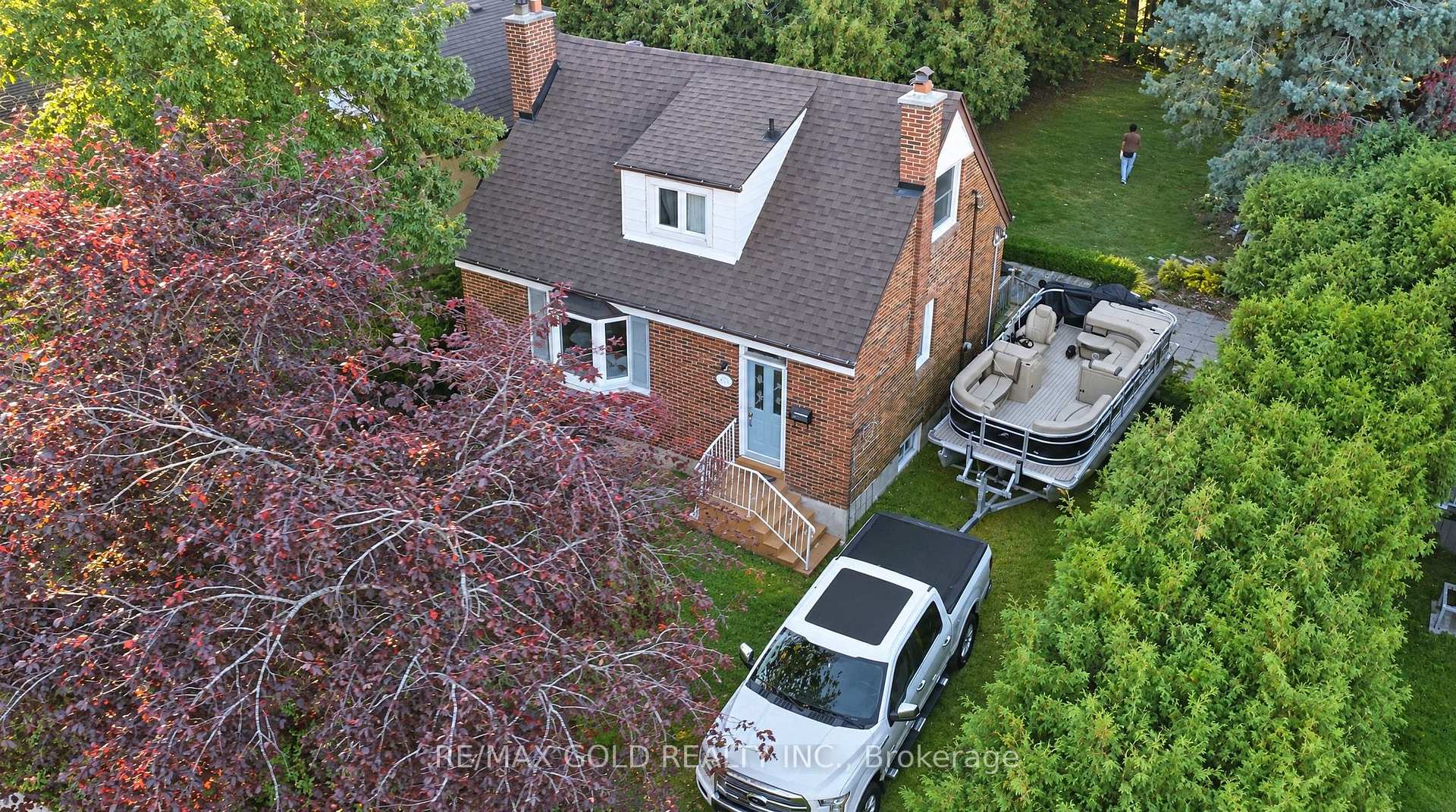 Photo 1 of 1807 Orr Road, Mississauga, Clarkson — HOMEH