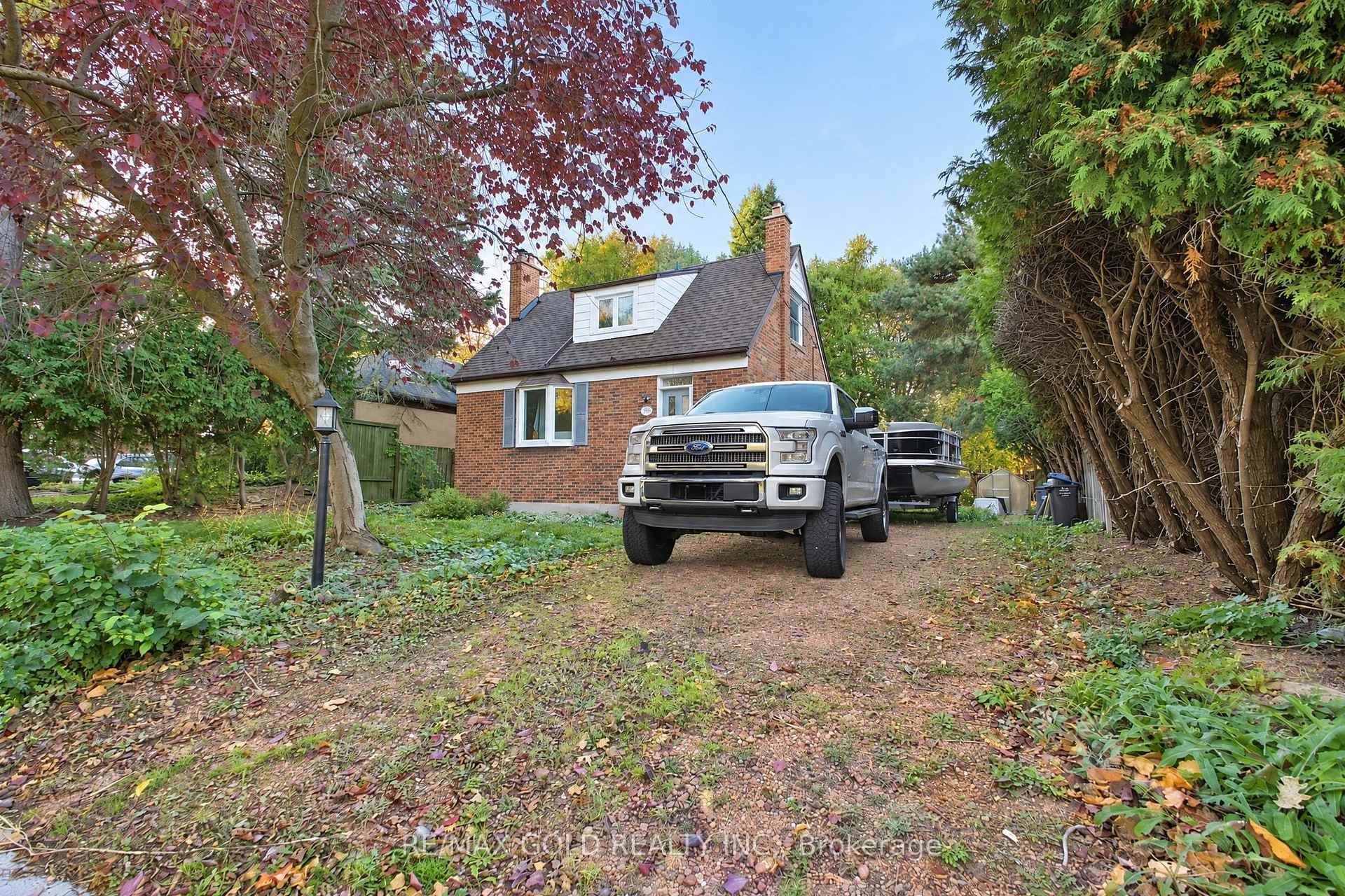 Photo 3 of 1807 Orr Road, Mississauga, Clarkson — HOMEH