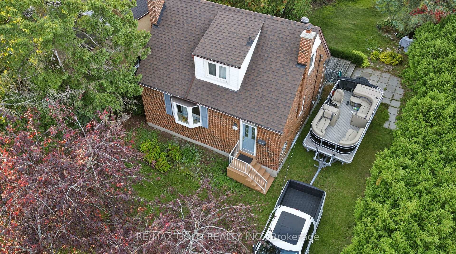 Photo 11 of 1807 Orr Road, Mississauga, Clarkson — HOMEH