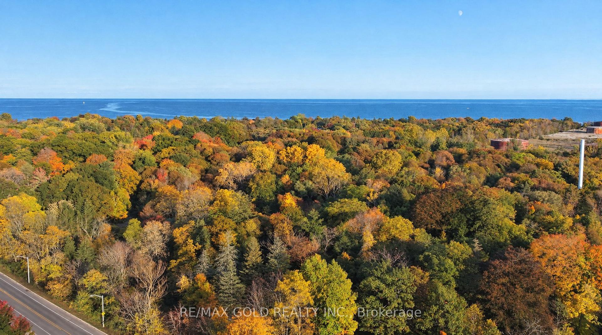 Photo 20 of 1807 Orr Road, Mississauga, Clarkson — HOMEH