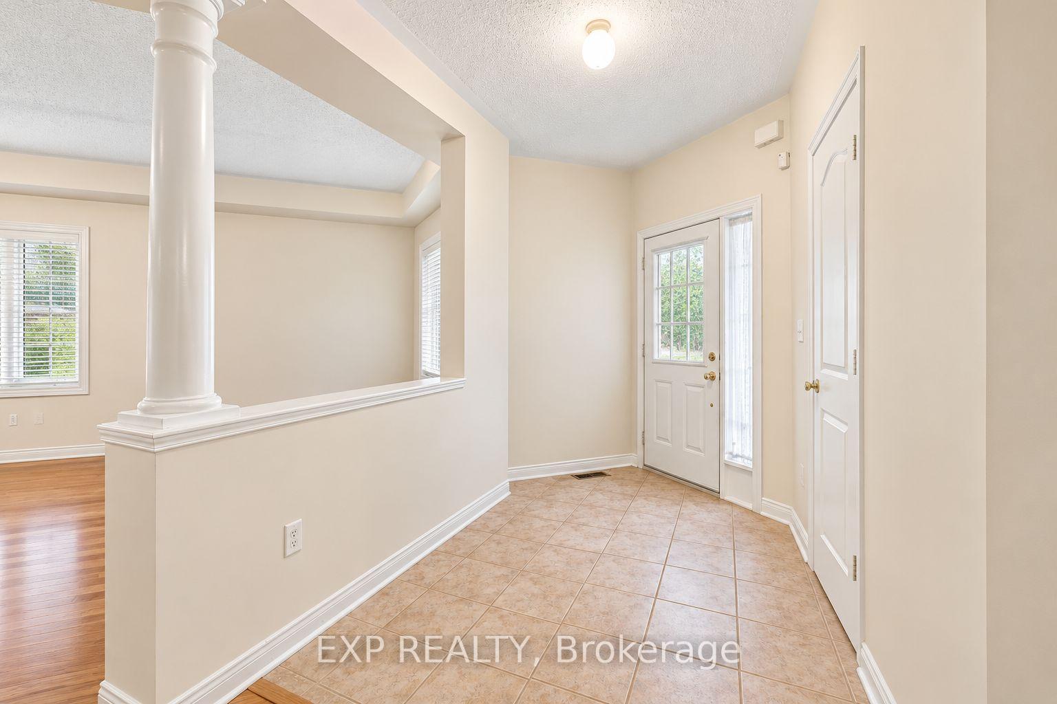 Photo 15 of 42 Kaitlin Drive, Richmond Hill, Oak Ridges Lake Wilcox — HOMEH