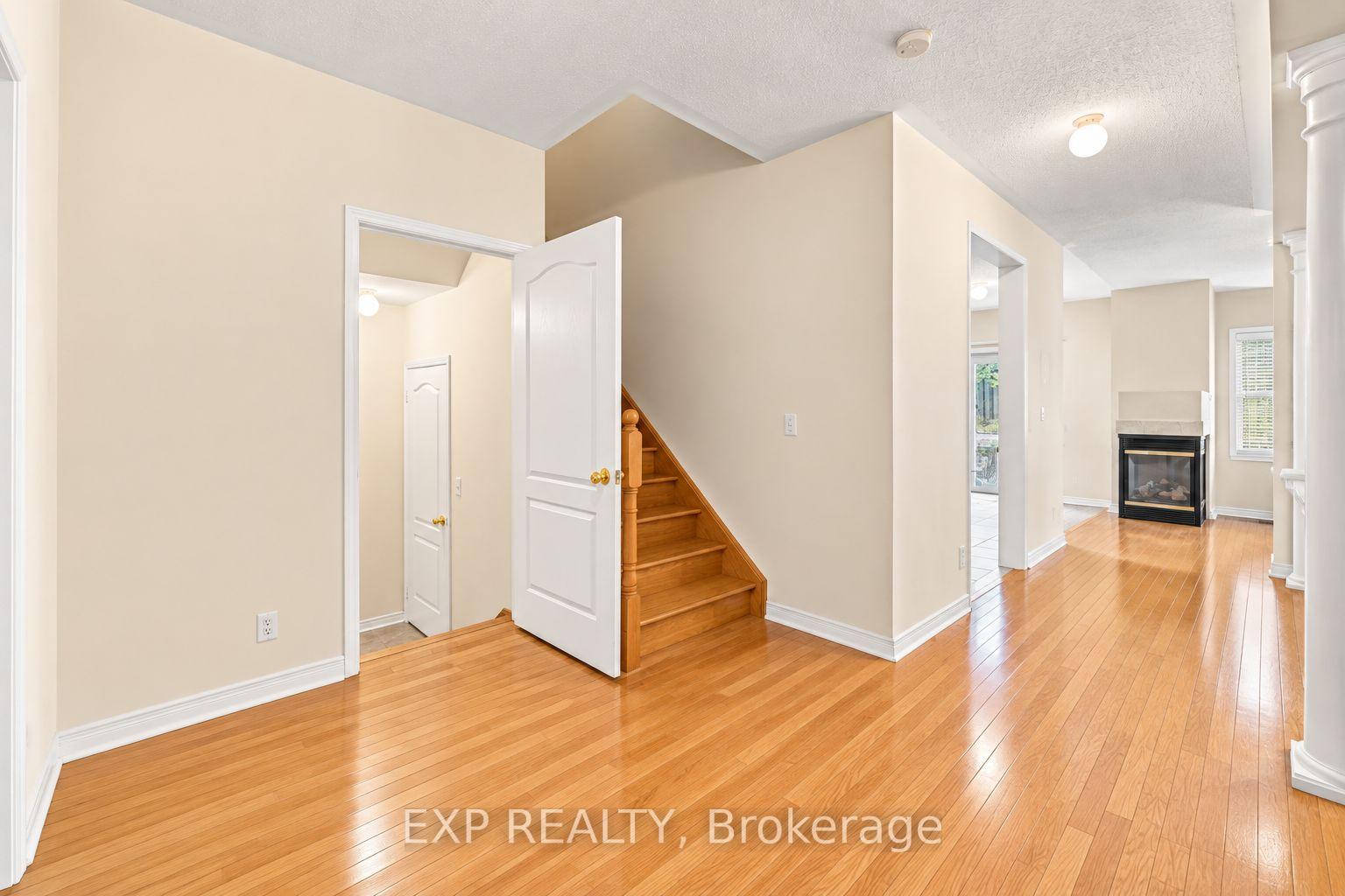 Photo 17 of 42 Kaitlin Drive, Richmond Hill, Oak Ridges Lake Wilcox — HOMEH