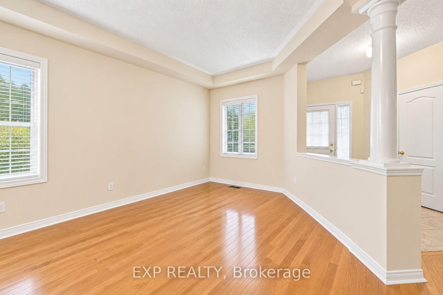 Photo 18 of 42 Kaitlin Drive, Richmond Hill, Oak Ridges Lake Wilcox — HOMEH