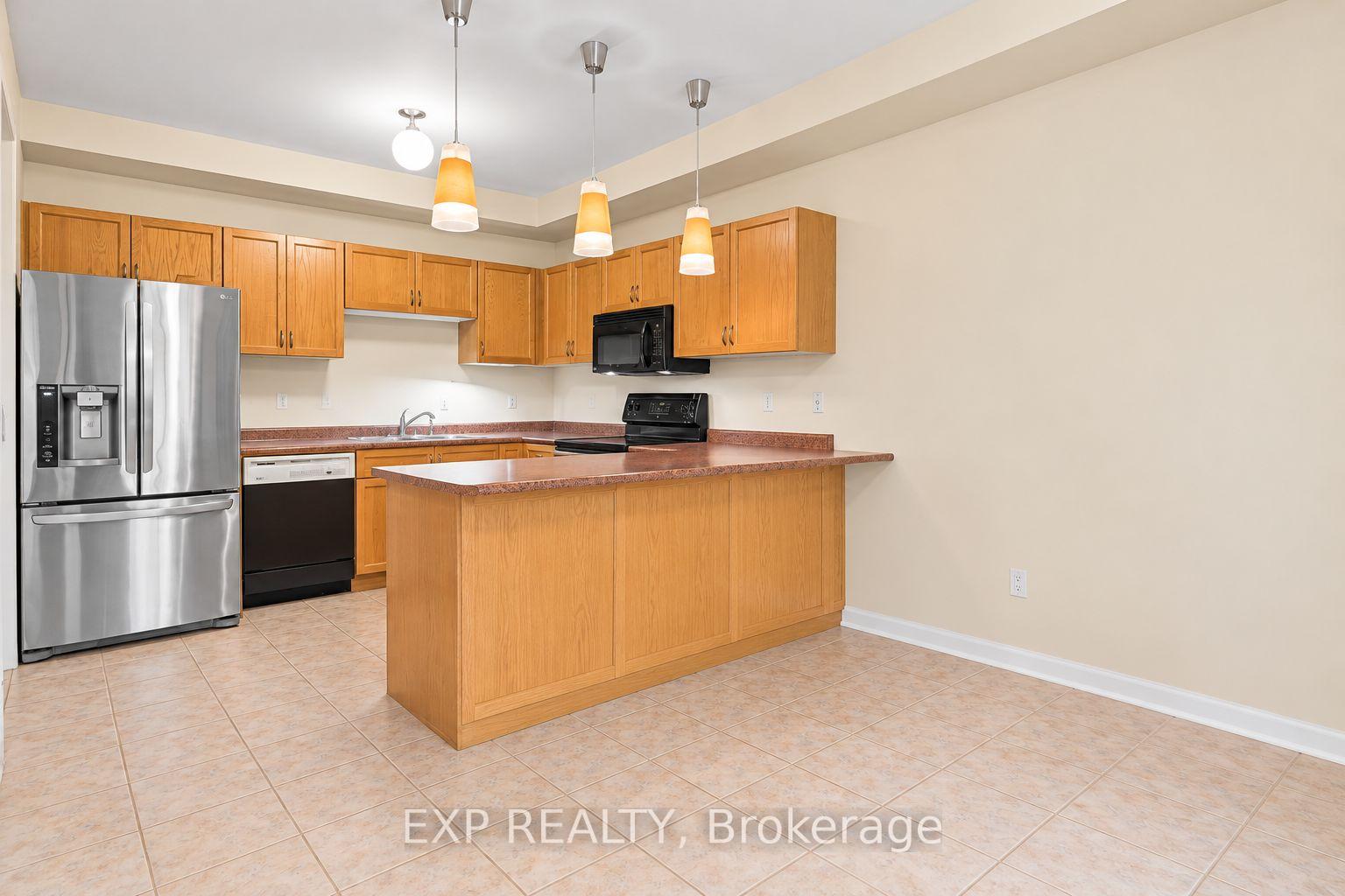 Photo 26 of 42 Kaitlin Drive, Richmond Hill, Oak Ridges Lake Wilcox — HOMEH