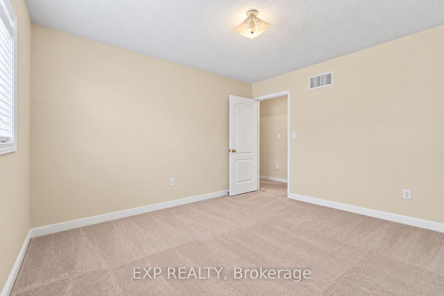 Photo 37 of 42 Kaitlin Drive, Richmond Hill, Oak Ridges Lake Wilcox — HOMEH