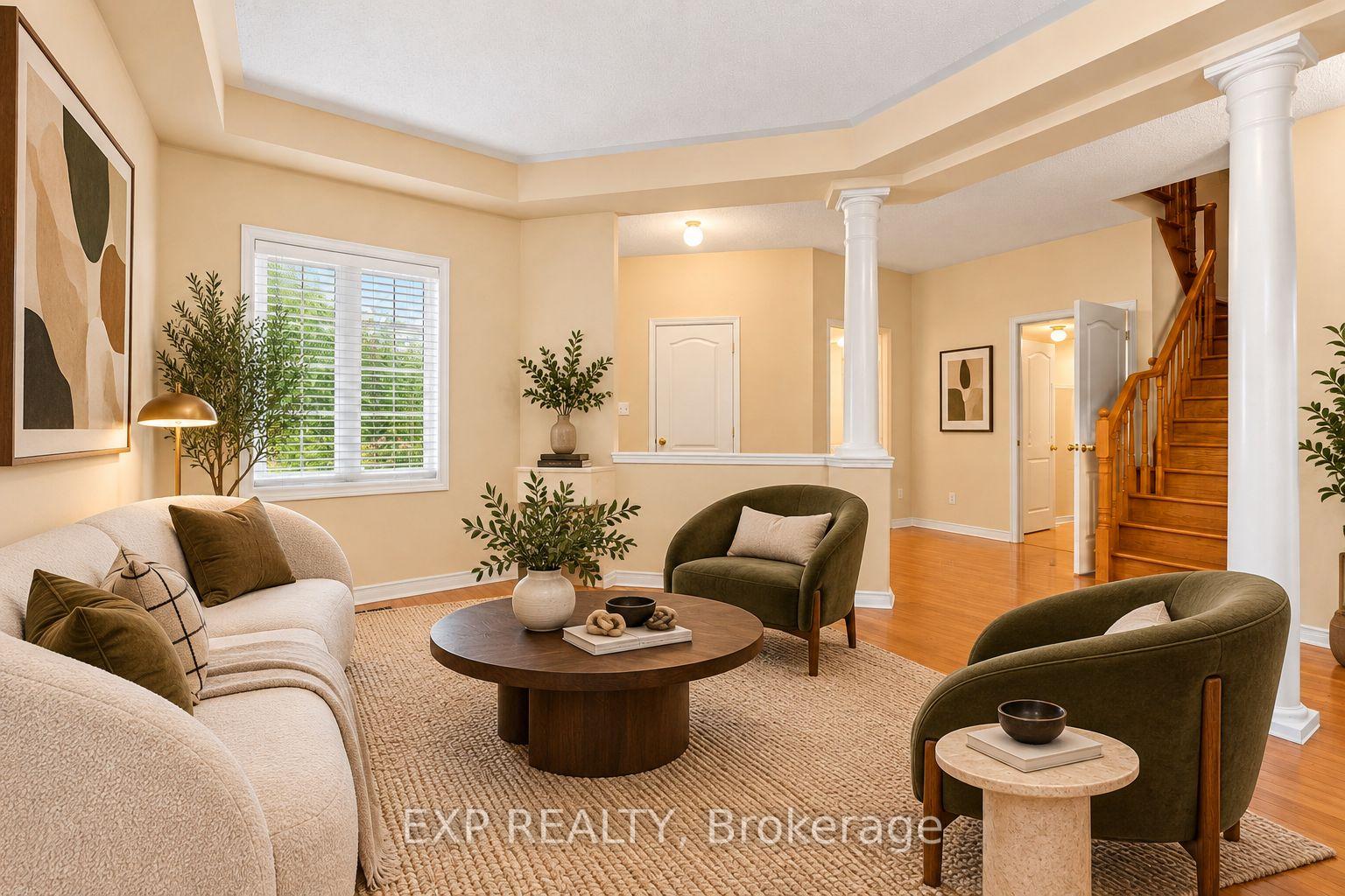 Photo 4 of 42 Kaitlin Drive, Richmond Hill, Oak Ridges Lake Wilcox — HOMEH