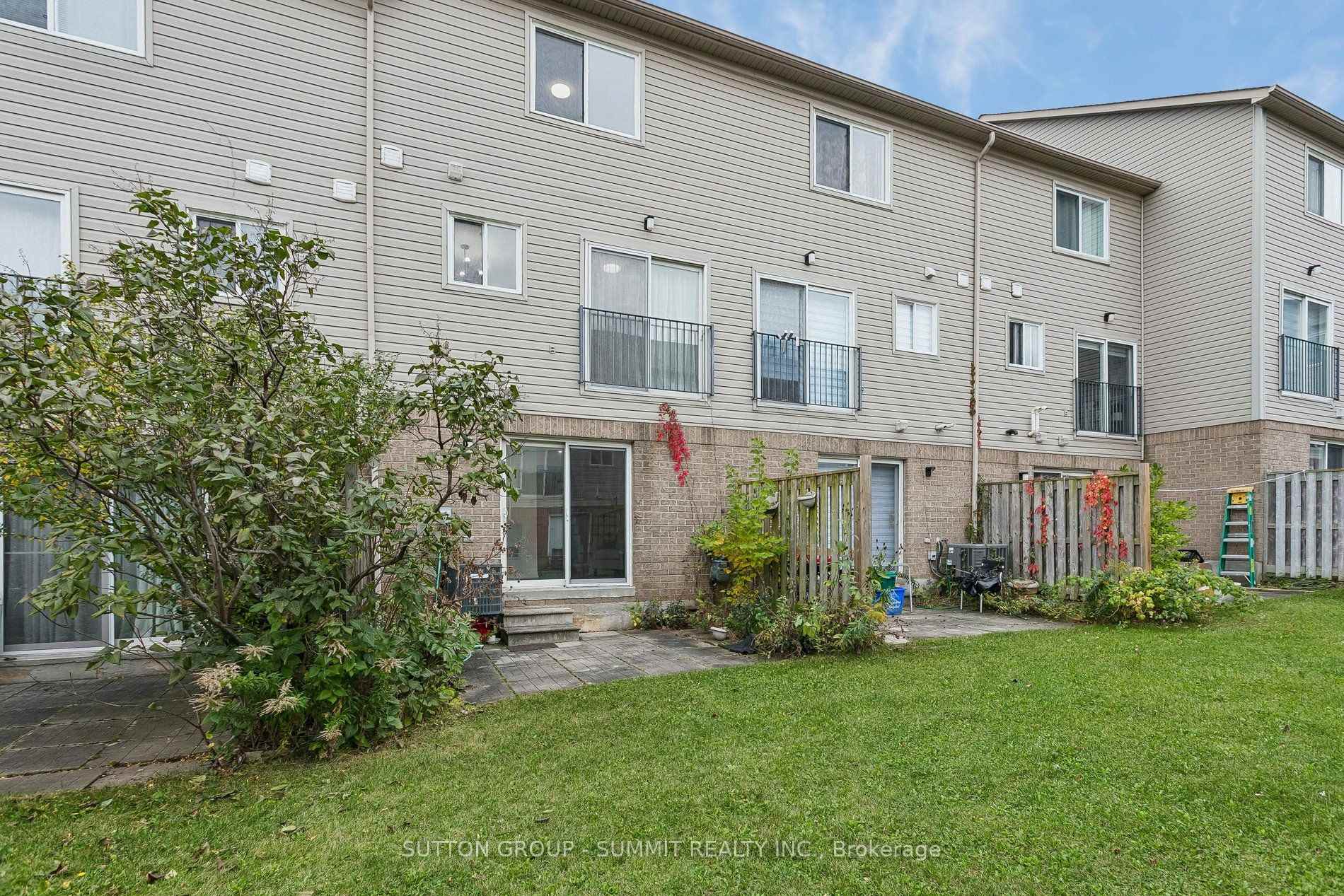 Photo 31 of 167 Trudeau Avenue E, Mississauga, Hurontario — HOMEH
