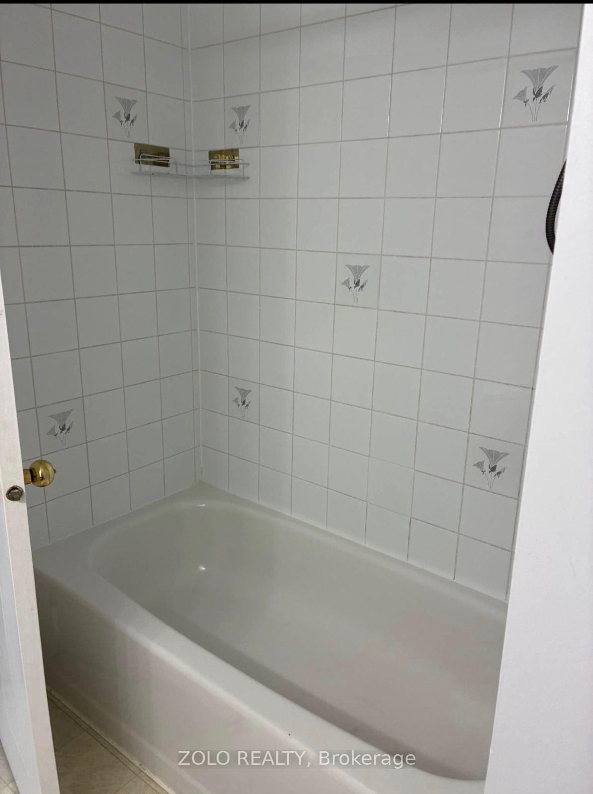 Photo 11 of Unit 113, 55 Bristol Road E, Mississauga, Hurontario — HOMEH