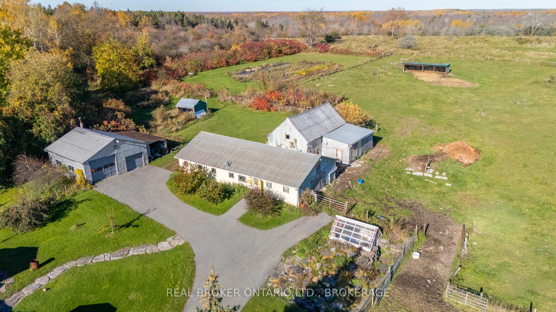 Photo 6 of 18749 Paragon Road, South Glengarry, South Glengarry (Charlottenburgh) Twp — HOMEH