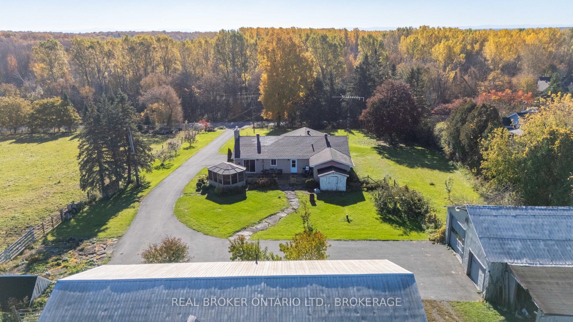 Photo 11 of 18749 Paragon Road, South Glengarry, South Glengarry (Charlottenburgh) Twp — HOMEH