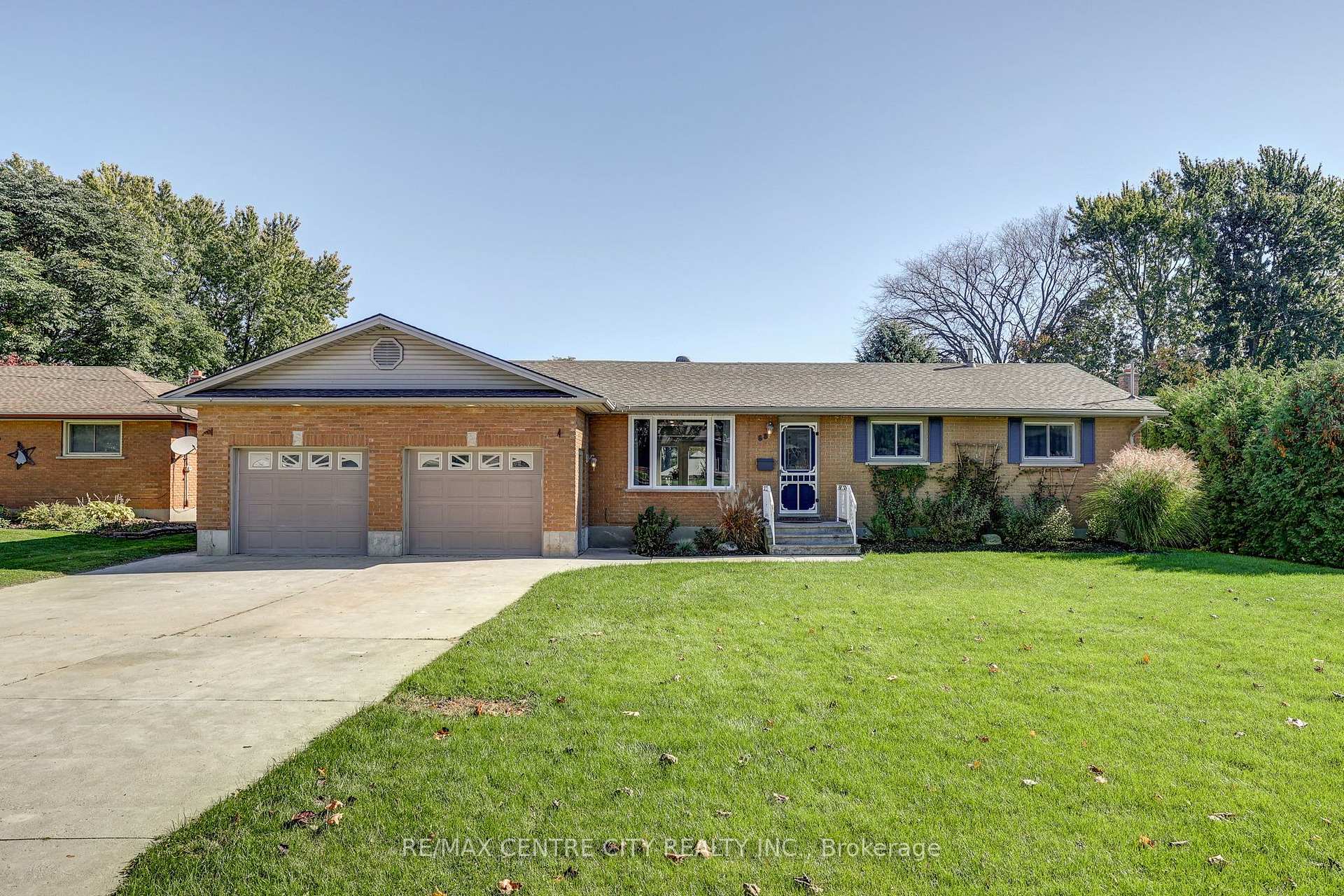 Photo 1 of 68 Lois Avenue, Central Elgin, Rural Central Elgin — HOMEH
