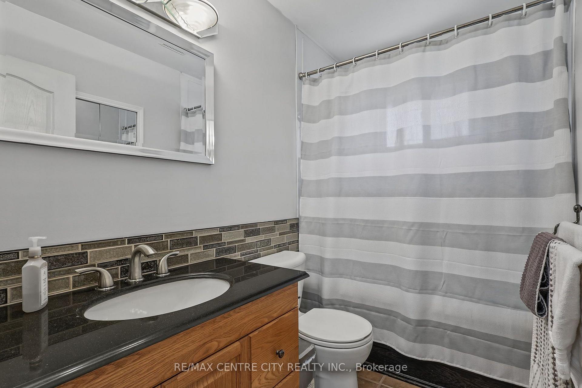 Photo 40 of 68 Lois Avenue, Central Elgin, Rural Central Elgin — HOMEH